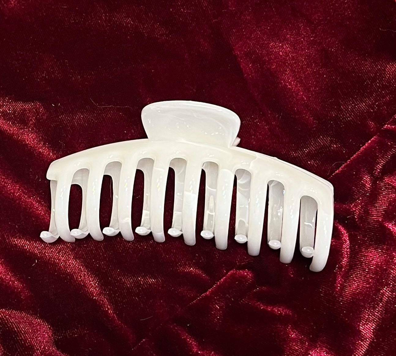 Shimmering Marble Round  Hair Claw