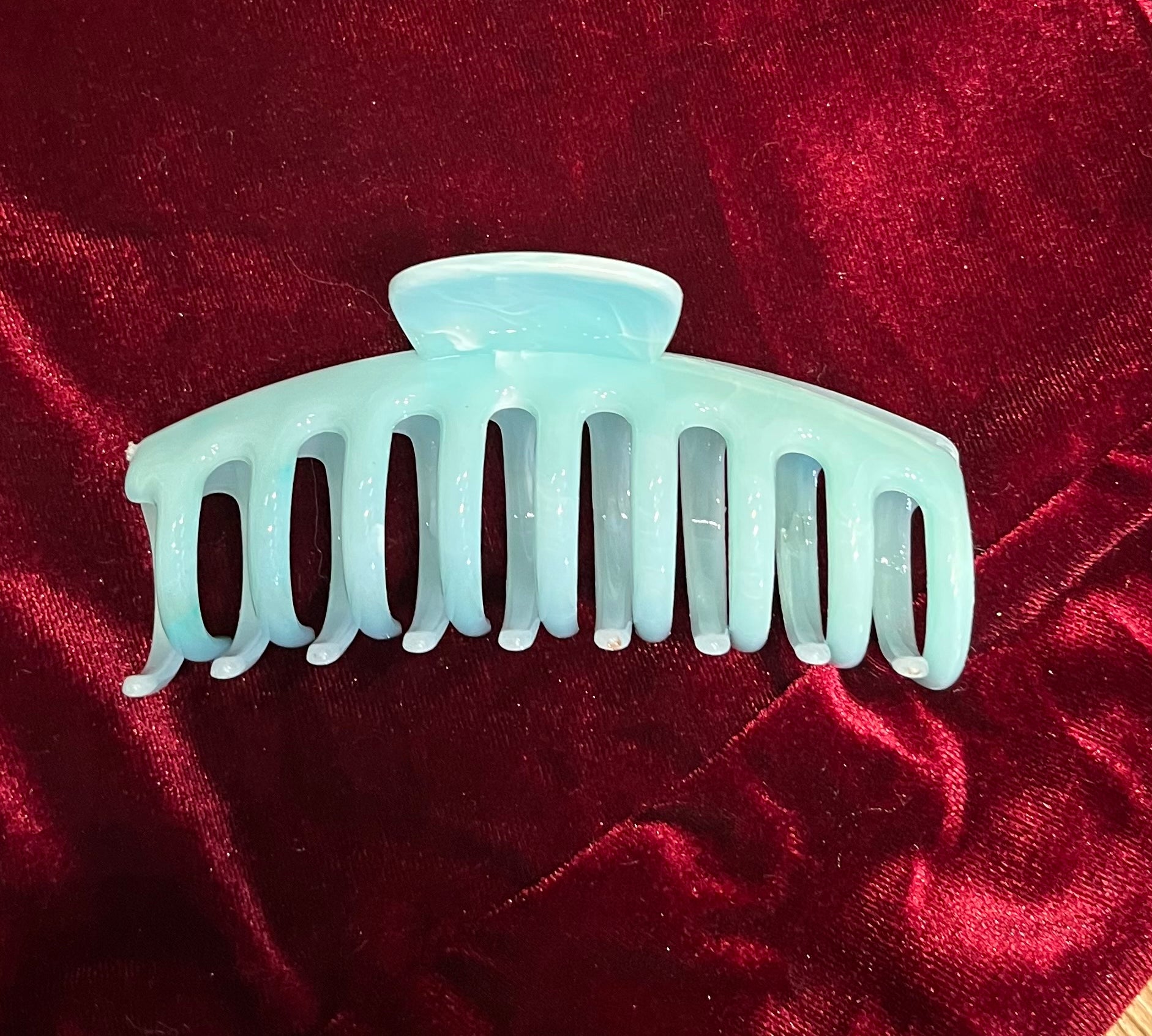 Shimmering Marble Round  Hair Claw