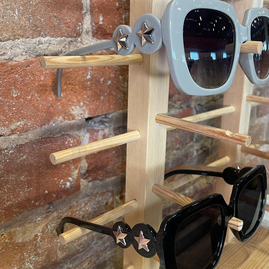 Thick Frame Sunglasses w/Star Detail
