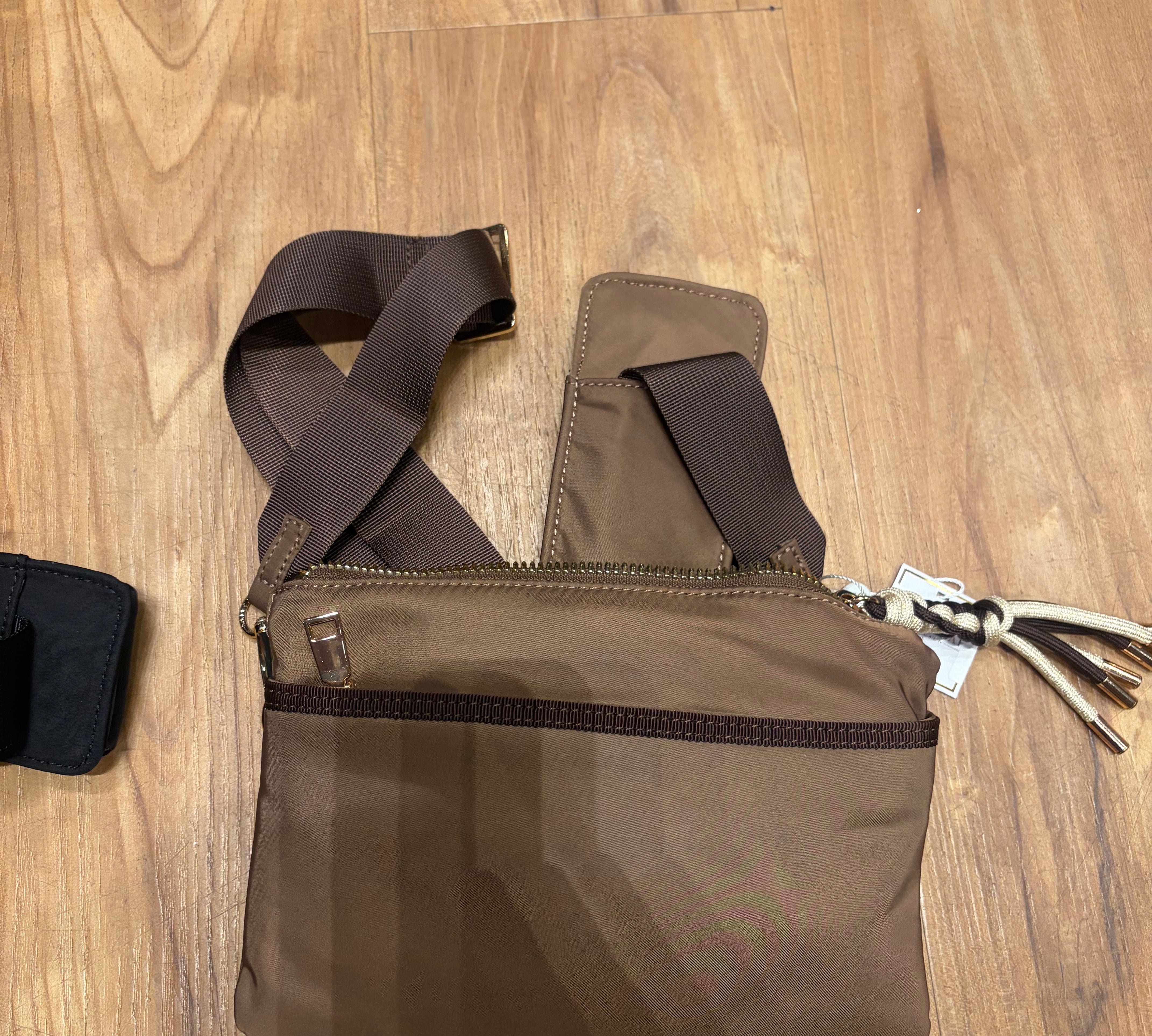 Jet Crossbody Bag