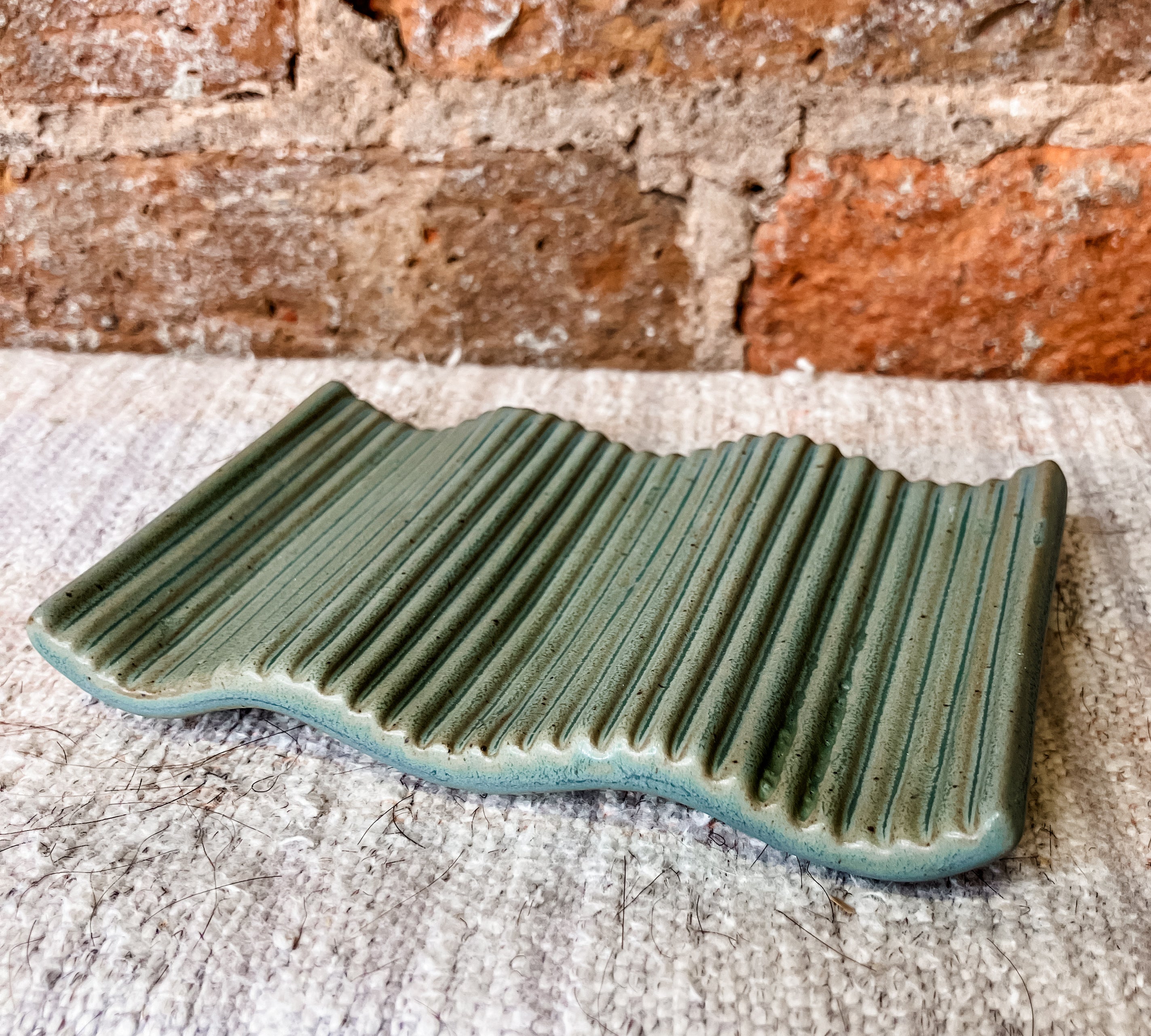 Stoneware Soap Dish 5"x3.25"