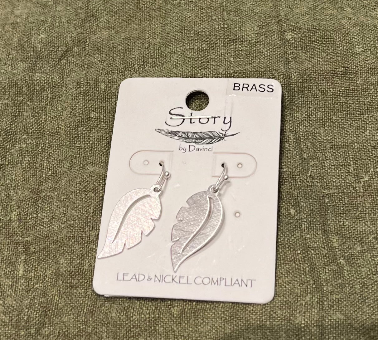 Becca Feather Earring