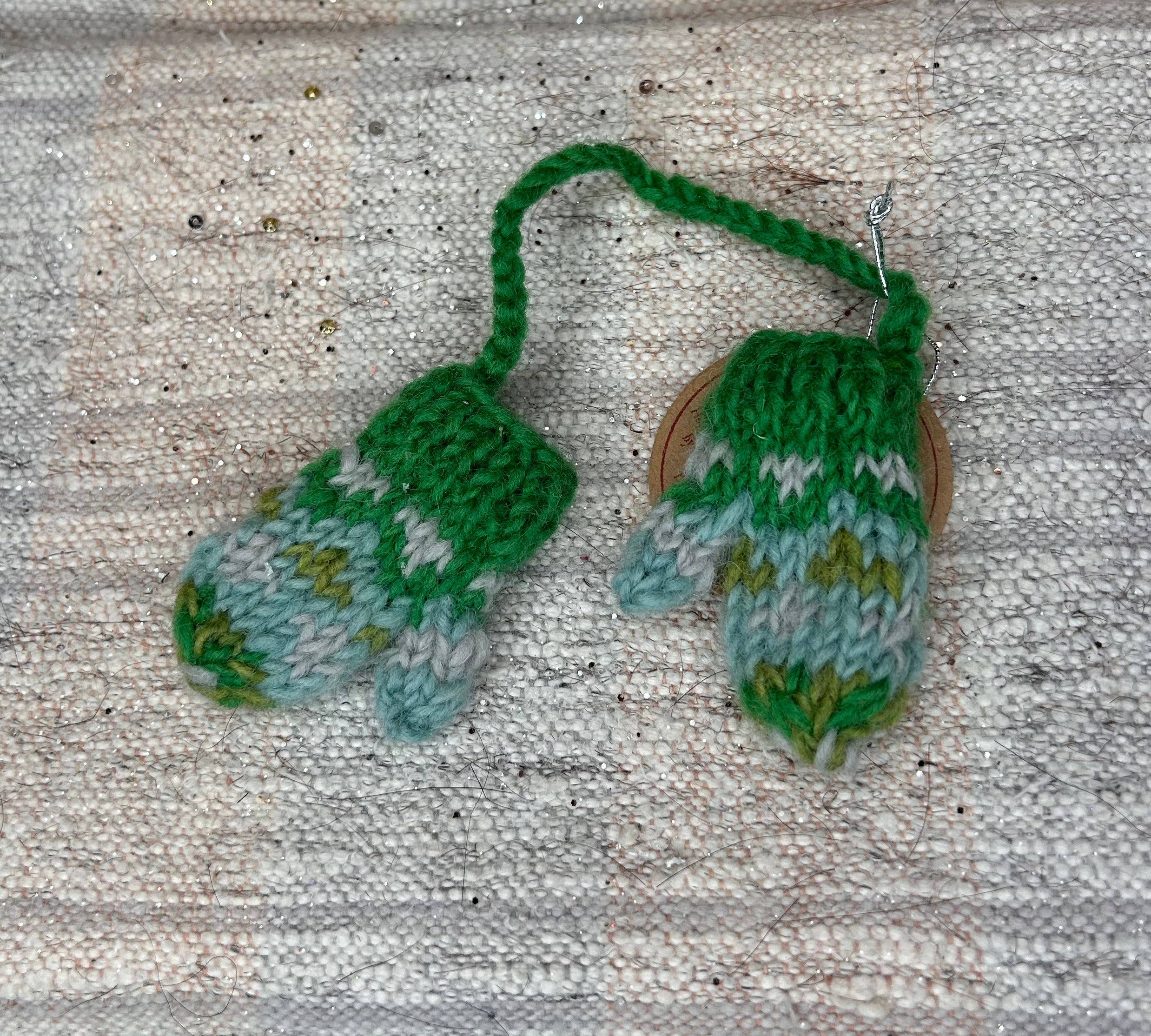 Knit Mitten Orn 1.5”