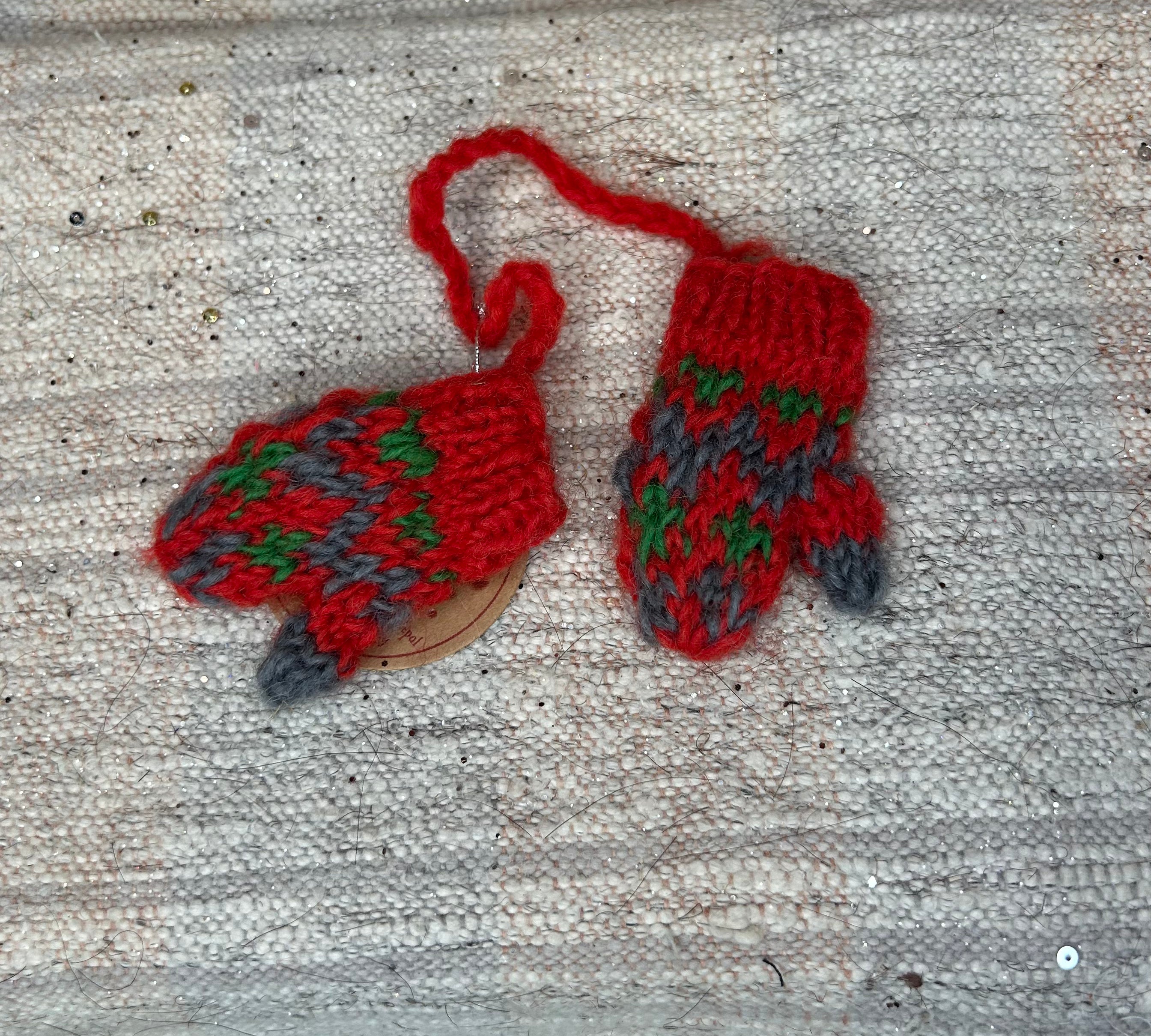 Knit Mitten Orn 1.5”