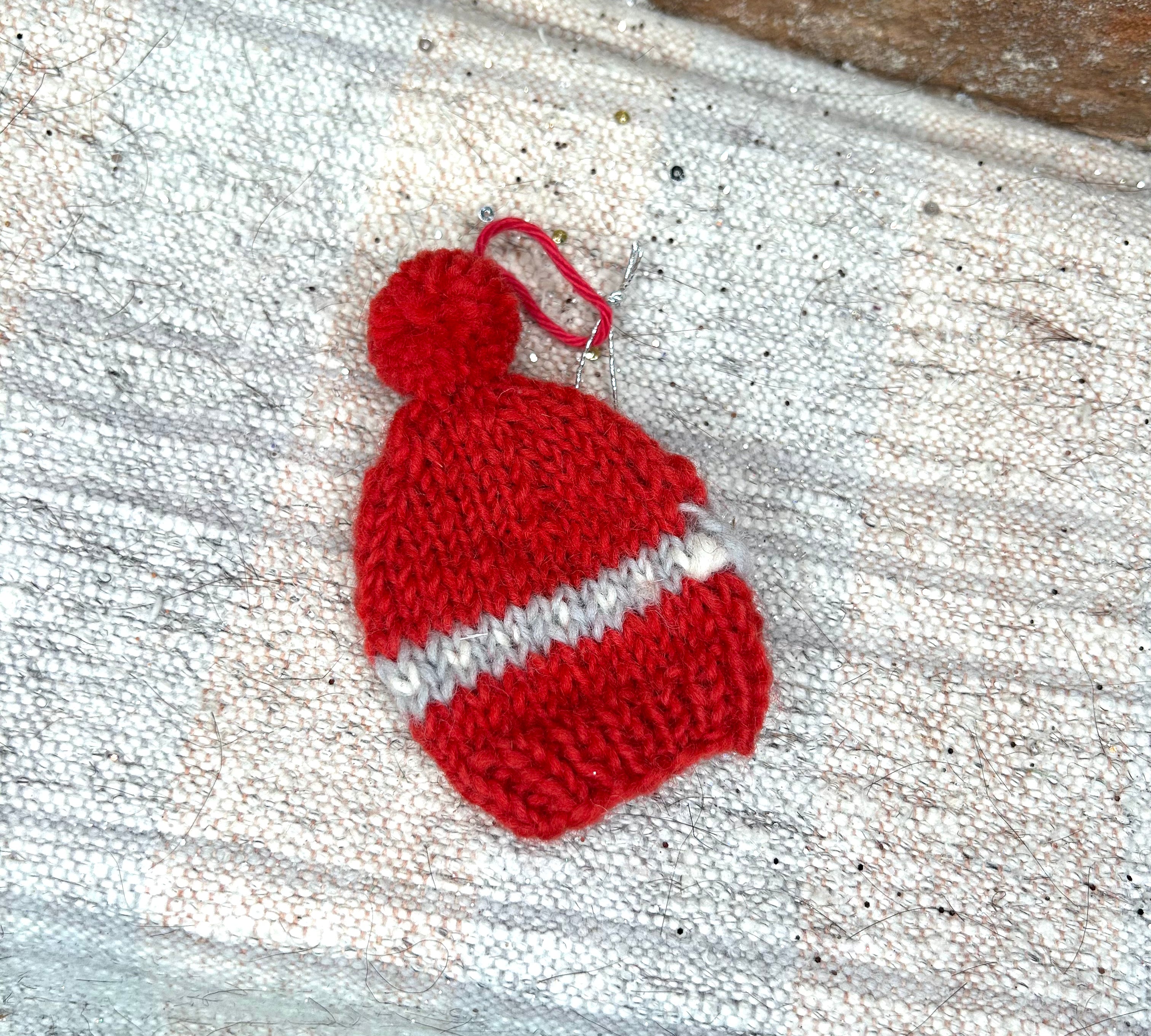 Knit Hat Orn 2.5”
