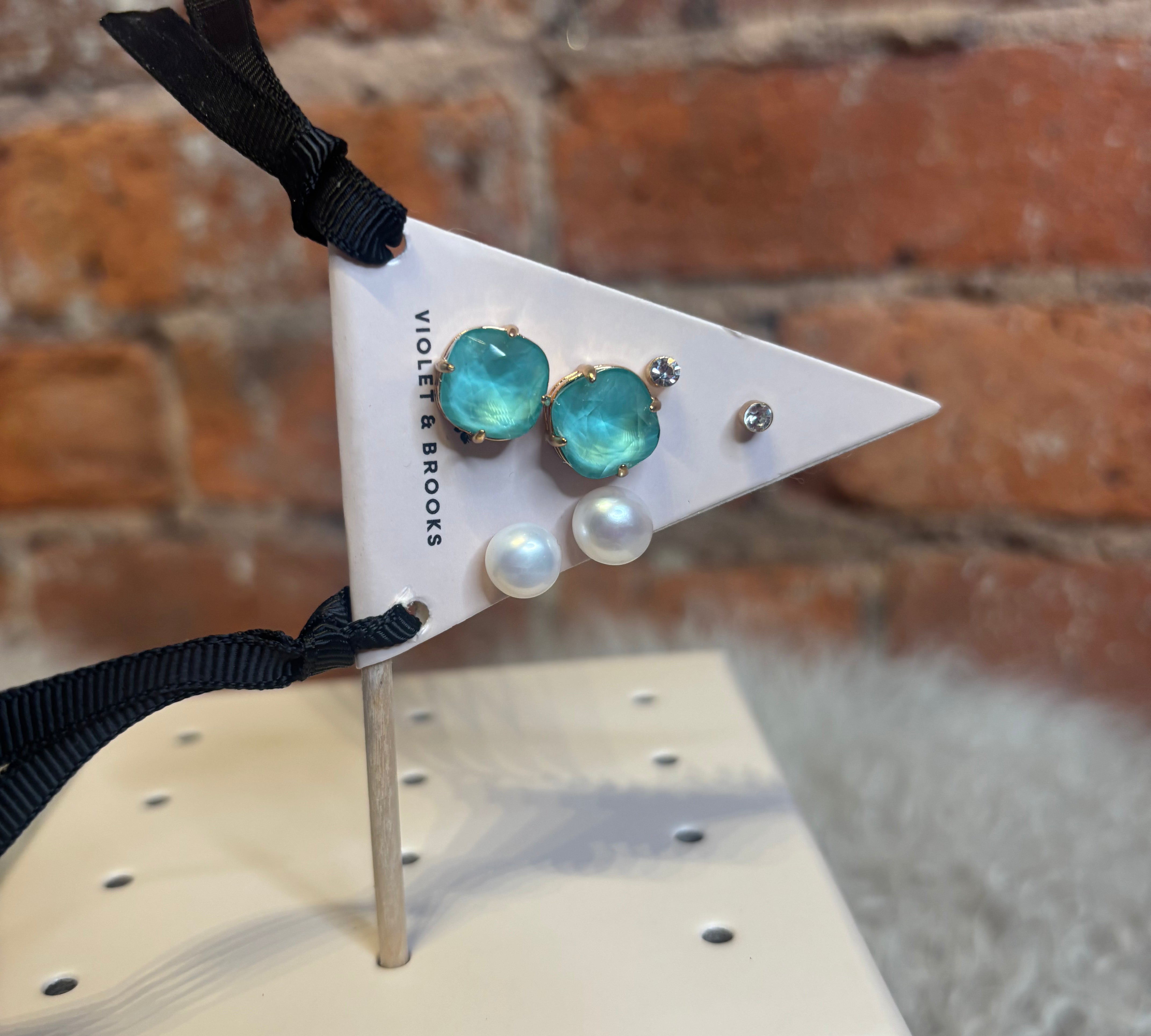 Candy Crystal Pennant