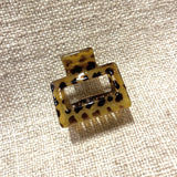 Medium Tortiose Shell Pattern Claw Clip