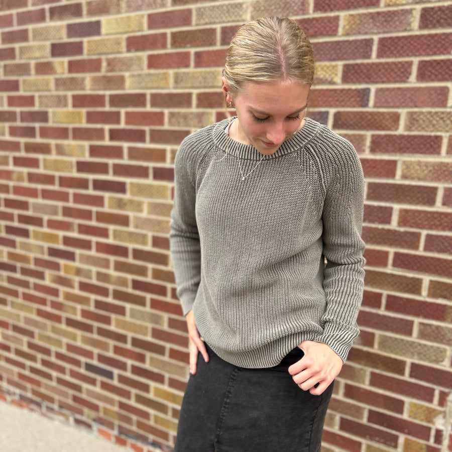 Washed Yarn Raglan Sleeve Pullover Sweater