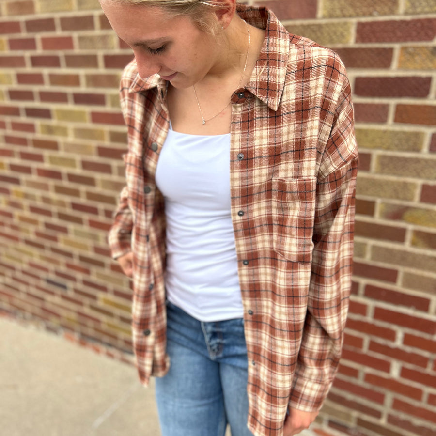Brushed Mini Plaid Shirt w/ Front Pockets