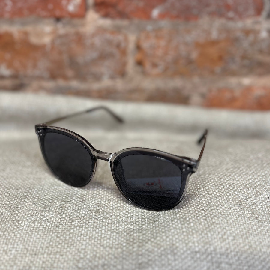 Round Shape Frame Sunglasses w/Metal Stem