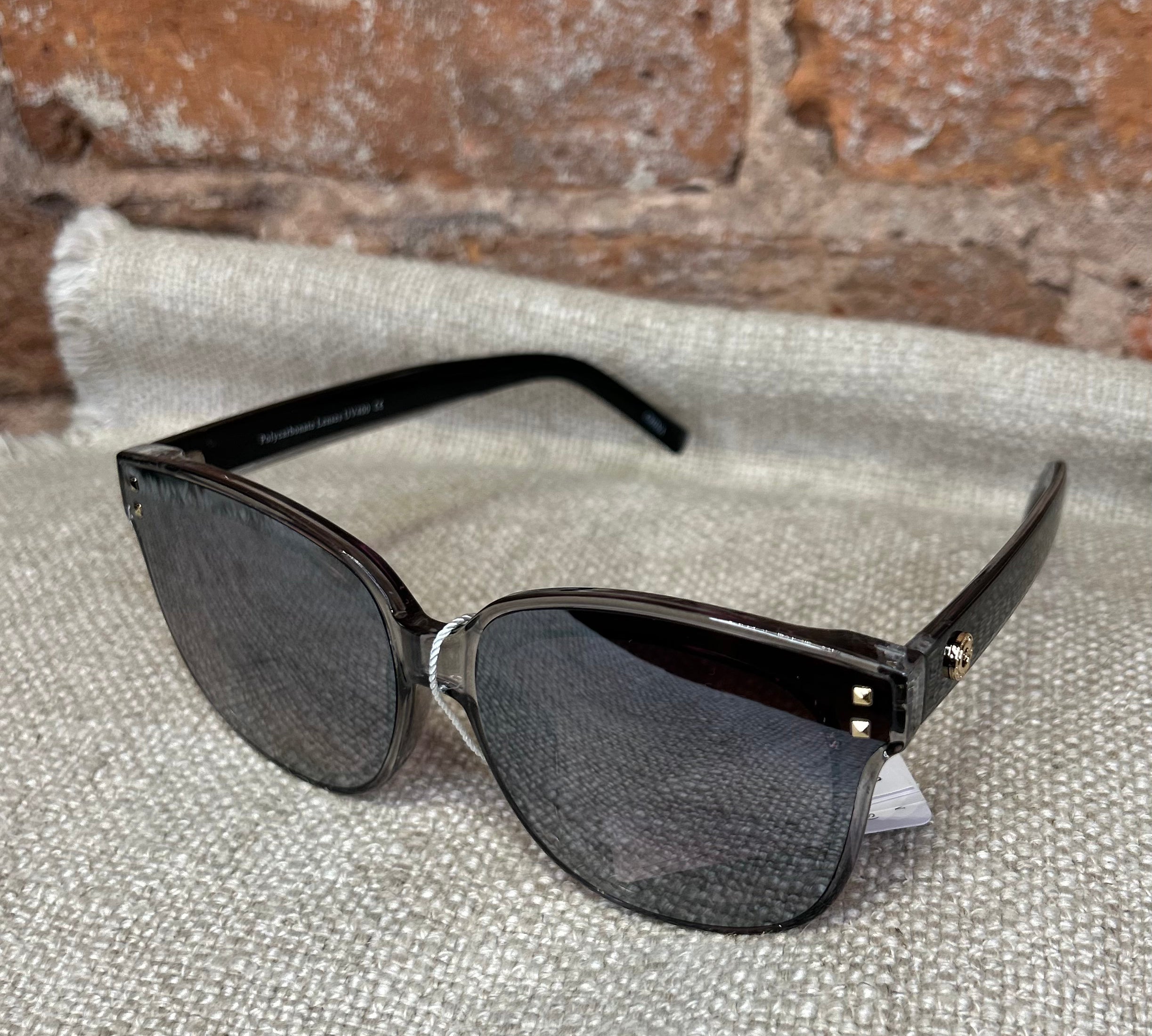 Square Framed Sunglasses w/Stud Detail