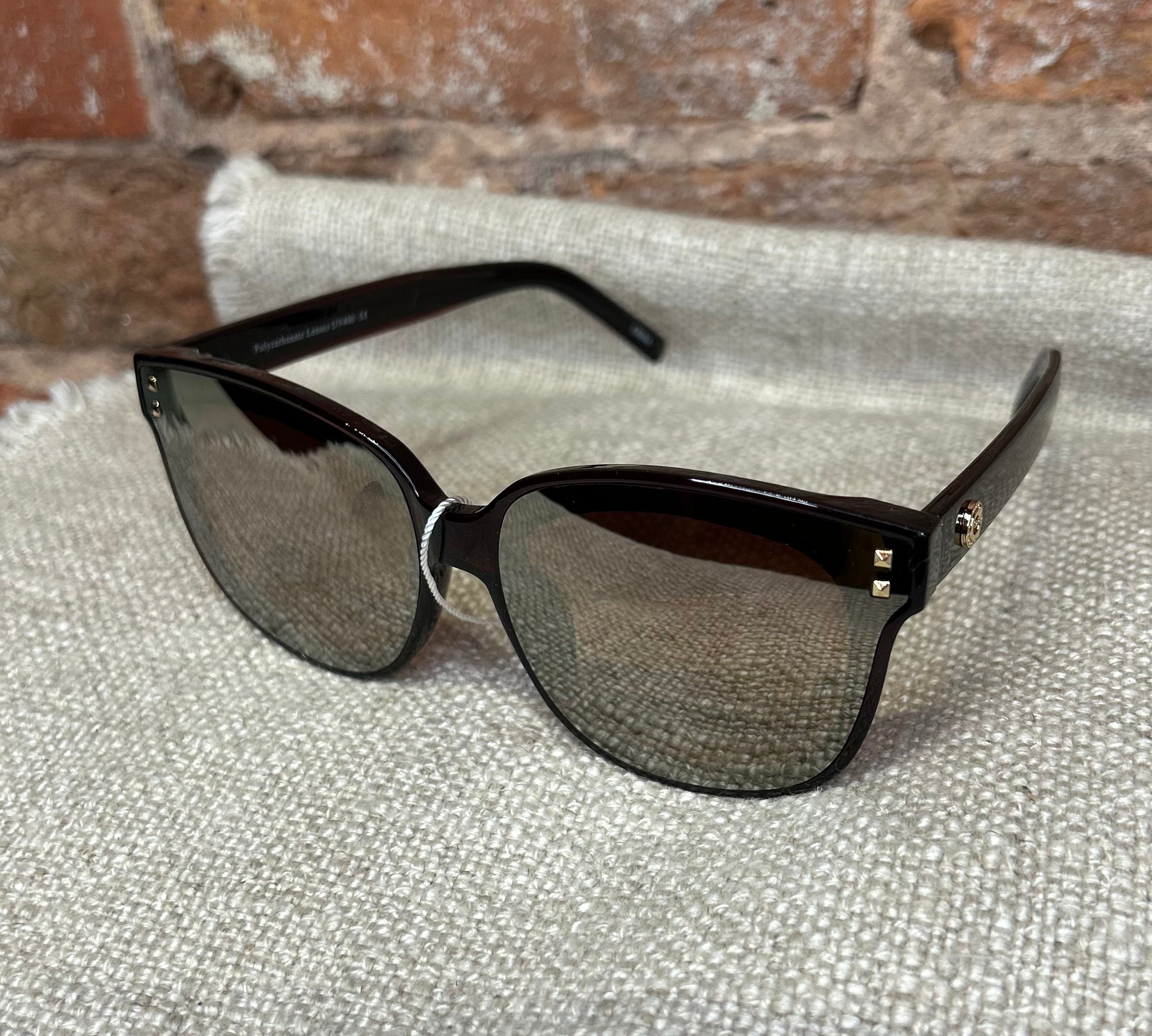 Square Framed Sunglasses w/Stud Detail