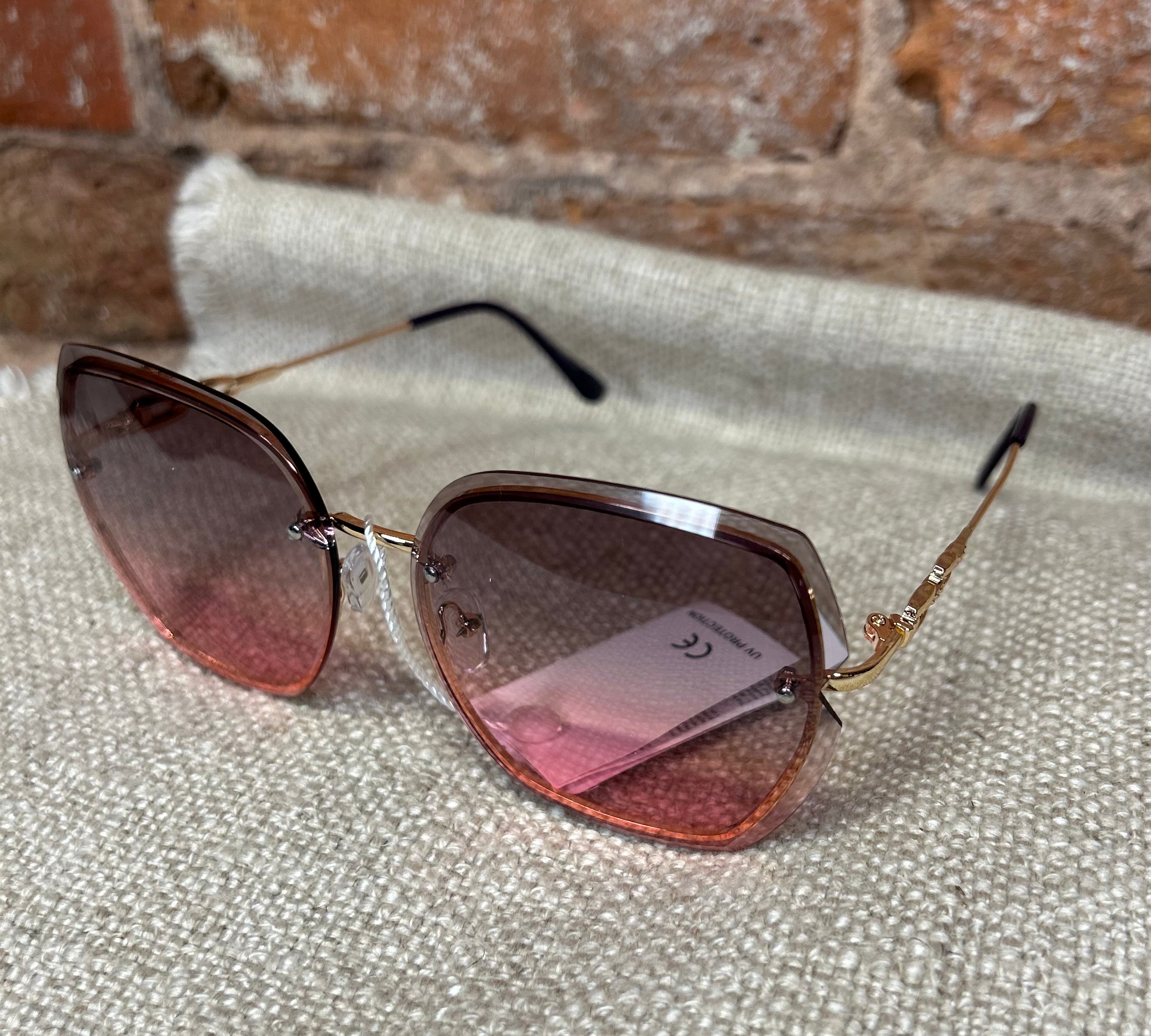 Eccentric Rimless Sunglasses