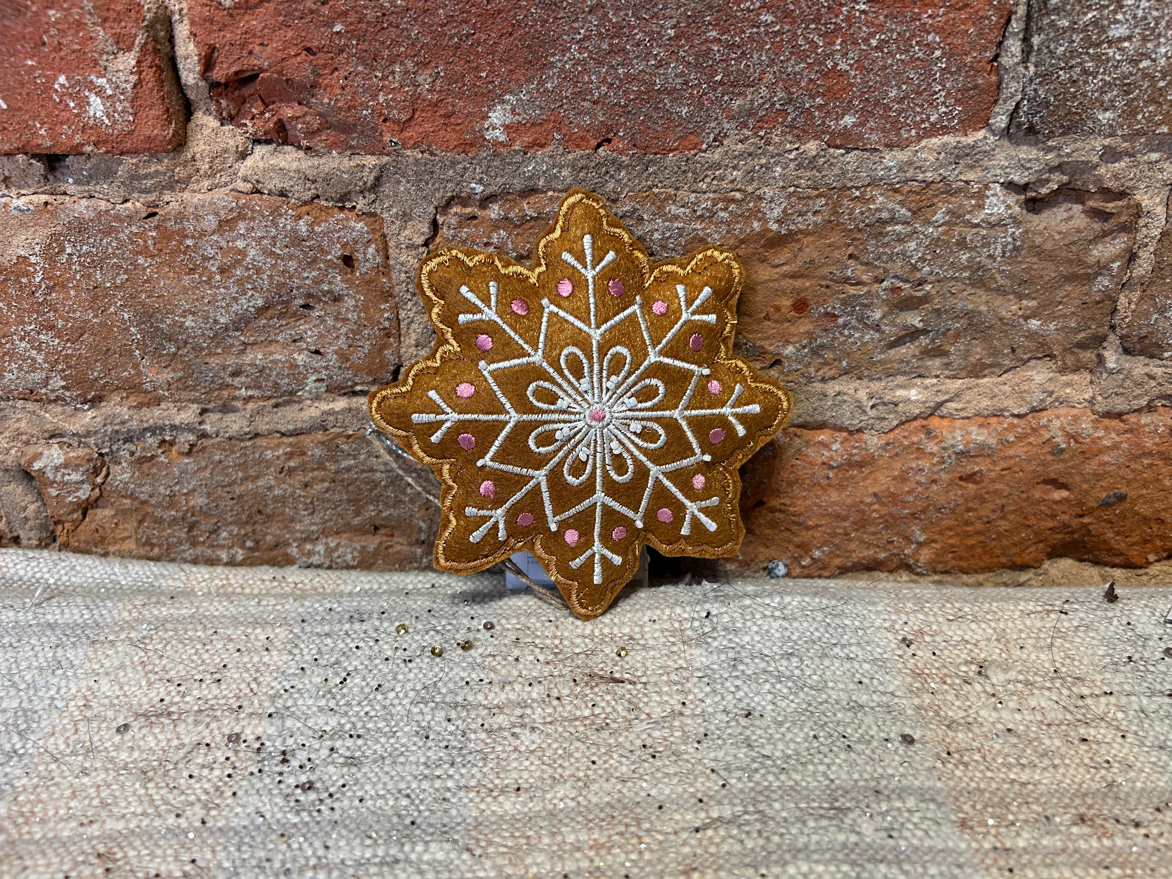 Gingerbread Embroidered Snowflake Orn 4.5”