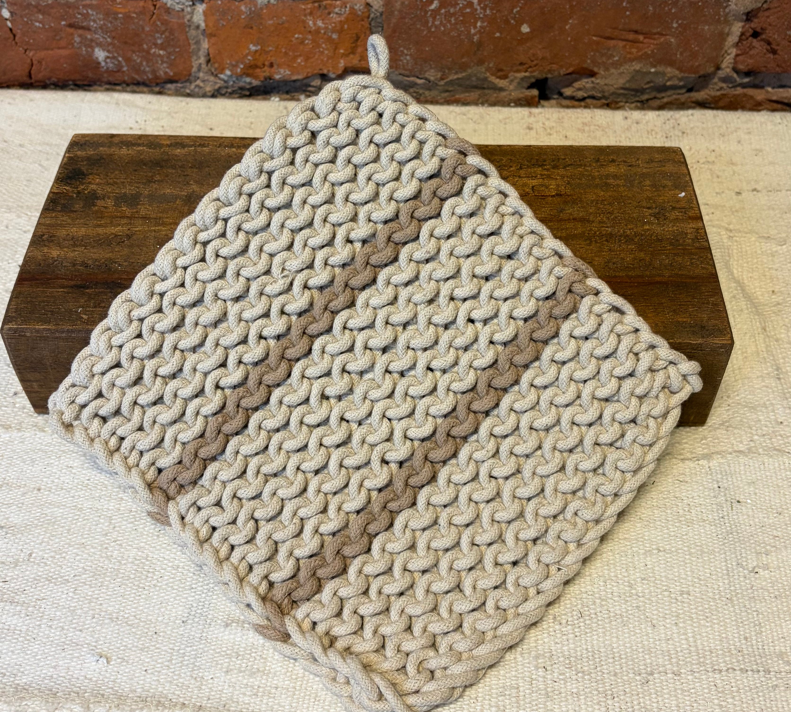 Crochet Tan Stripe Pot Holder