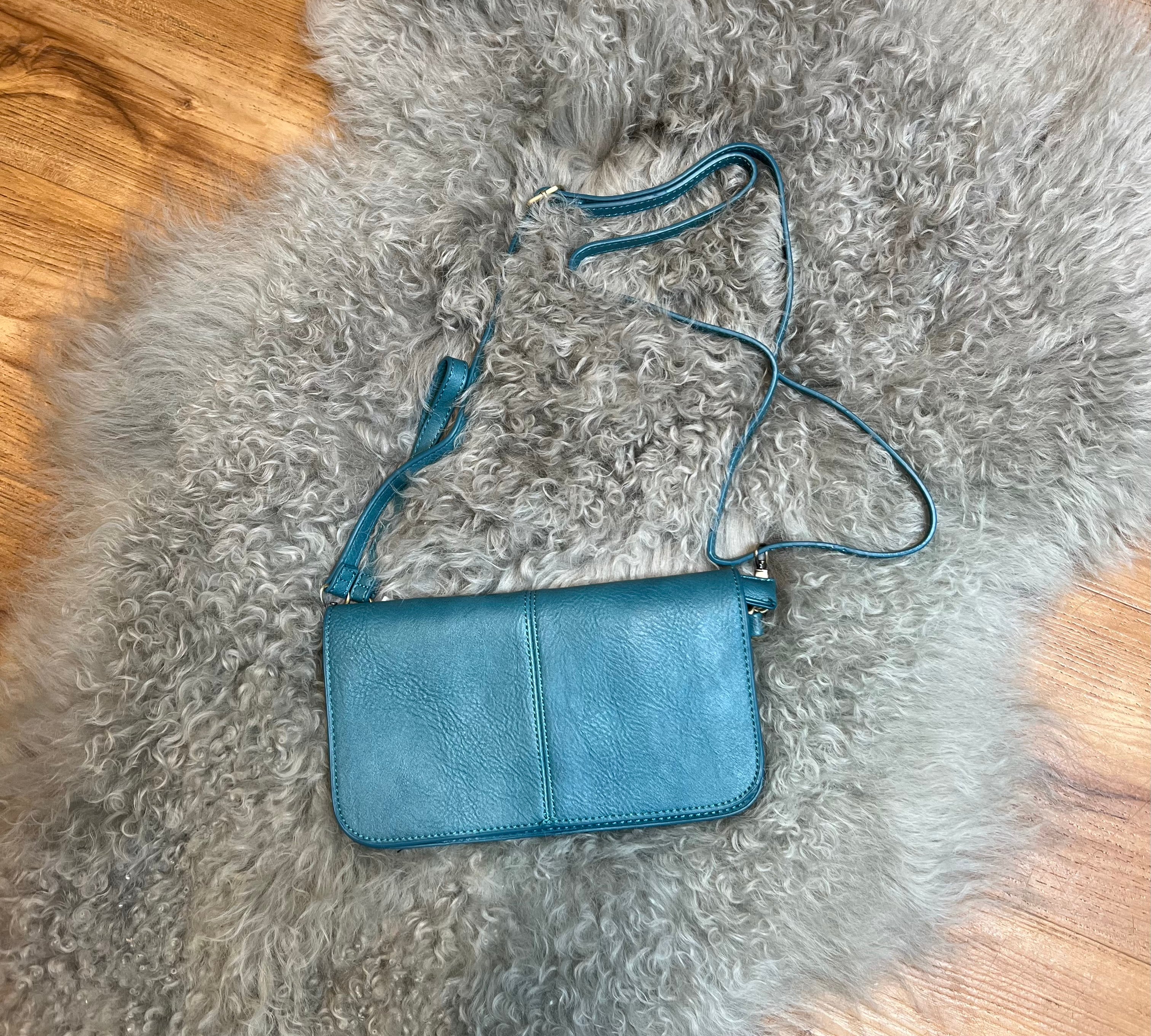 Mia Multi Pocket Crossbody Clutch