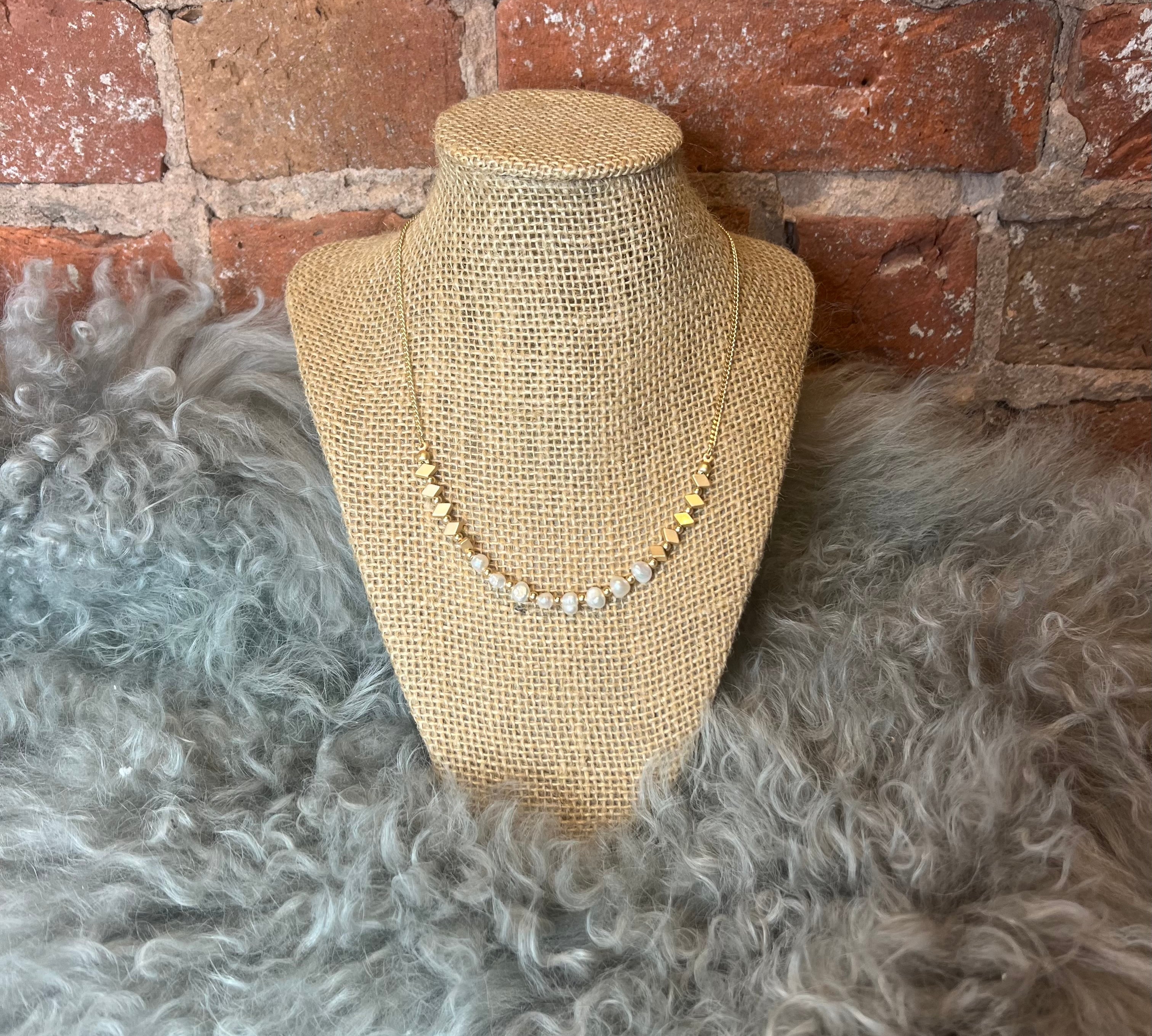 18" +2 Bead FW Pearl Necklace