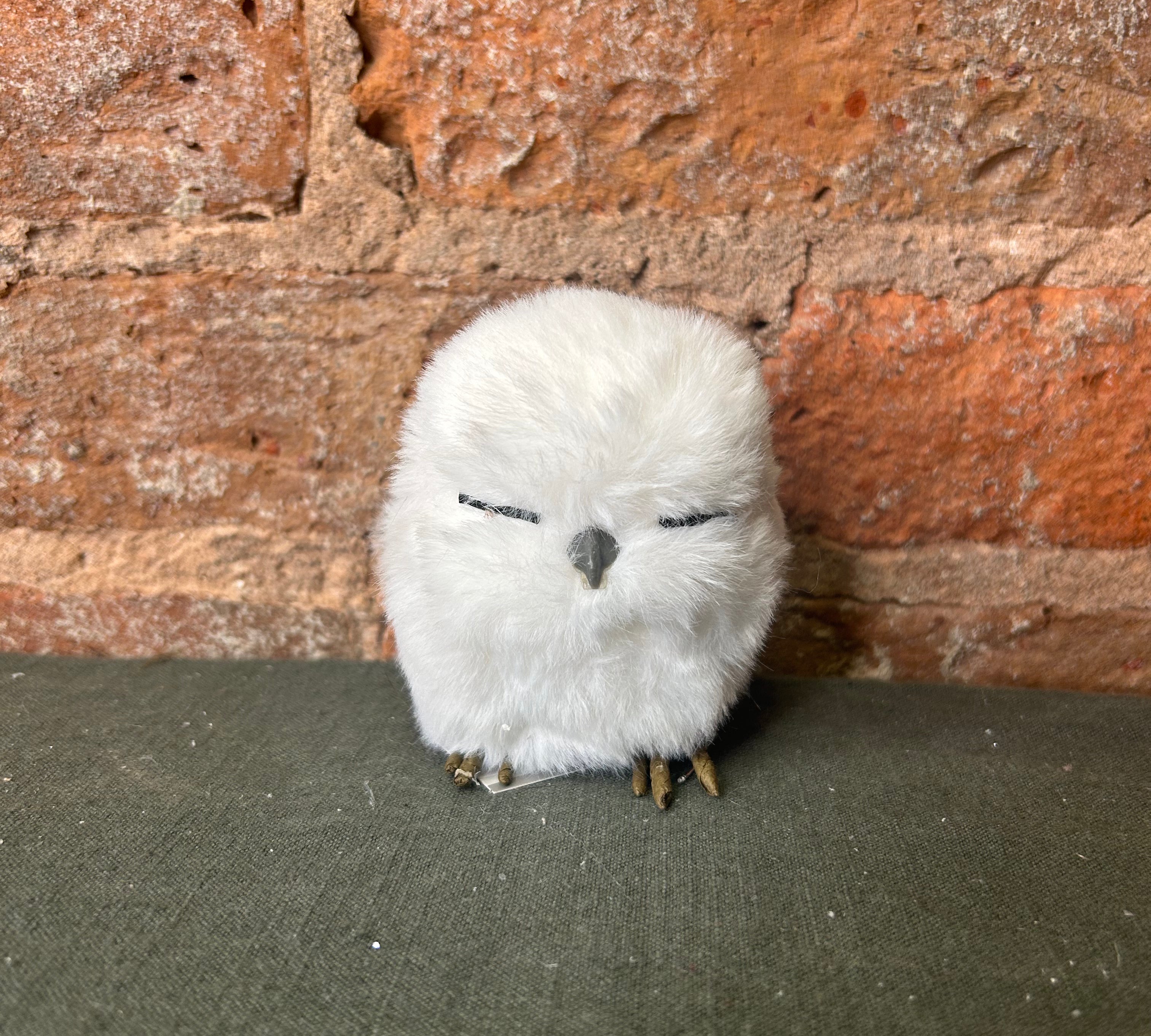 Winter Owl Orn w/ Feet 3.5”