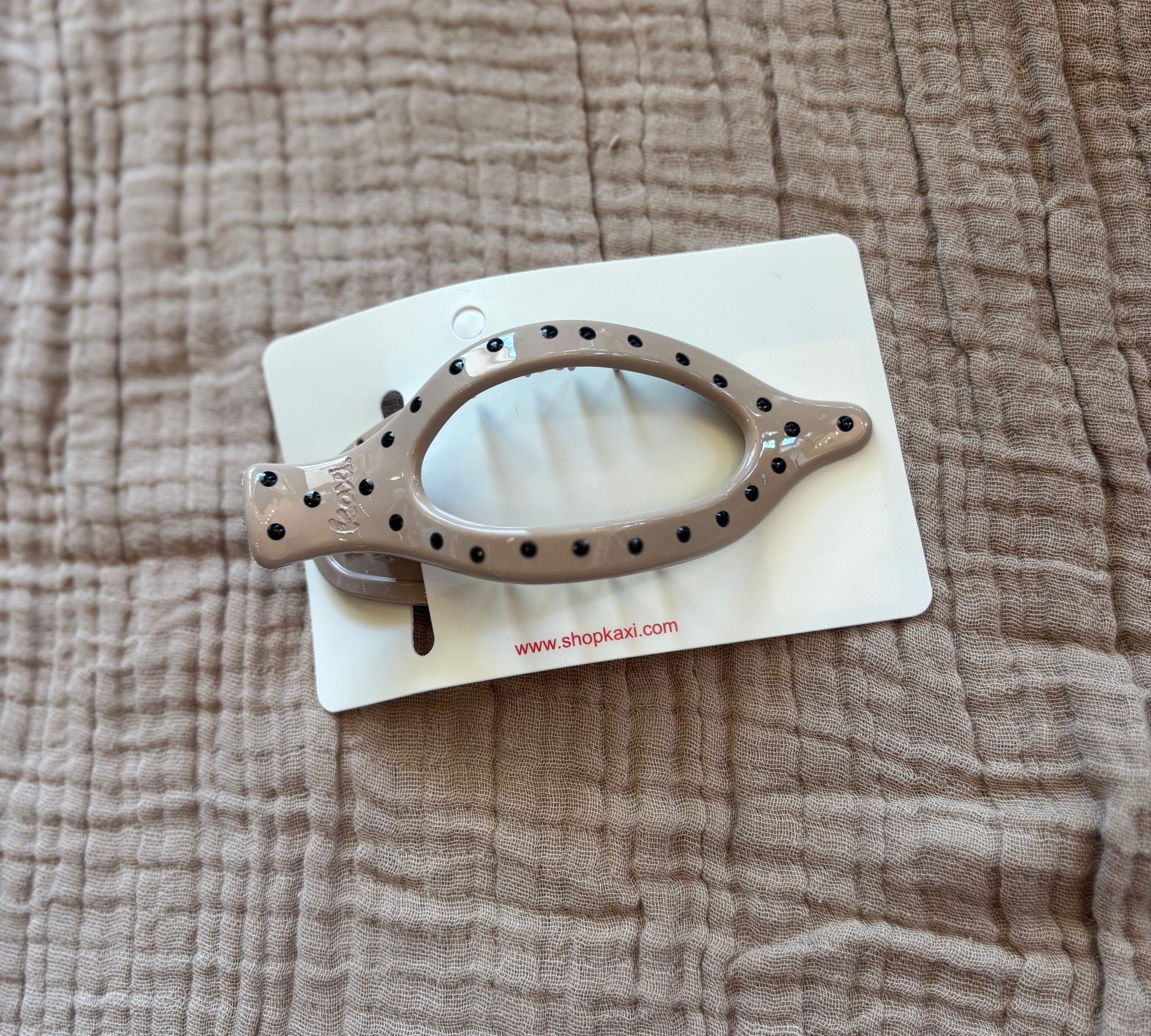Polka Dot Lay Down 2.0 Claw