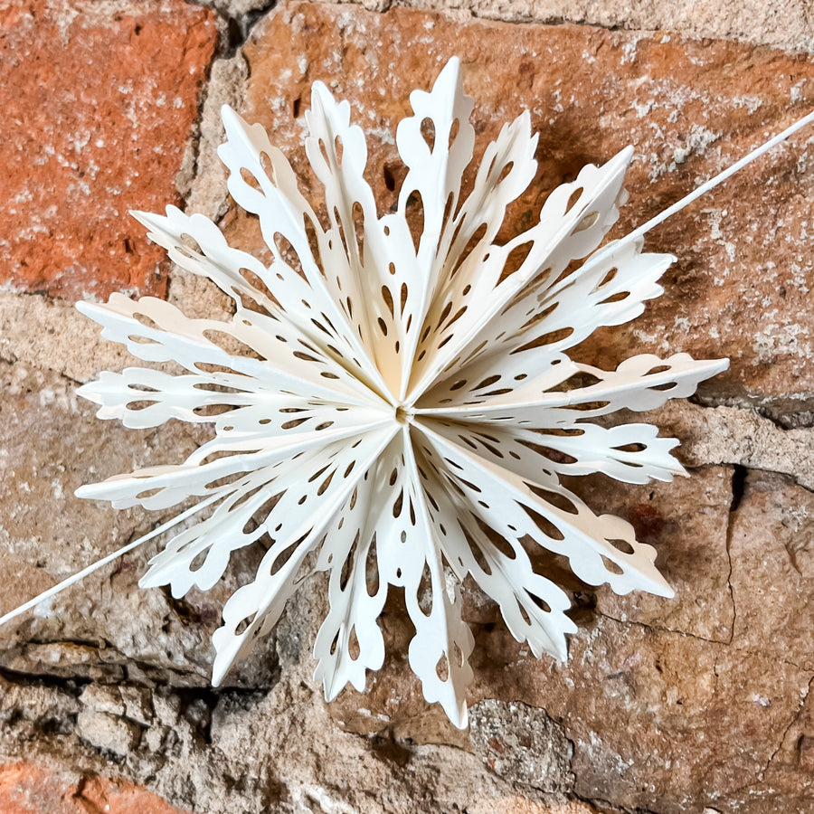 White Snowflake Garland in Kraft Box 72”
