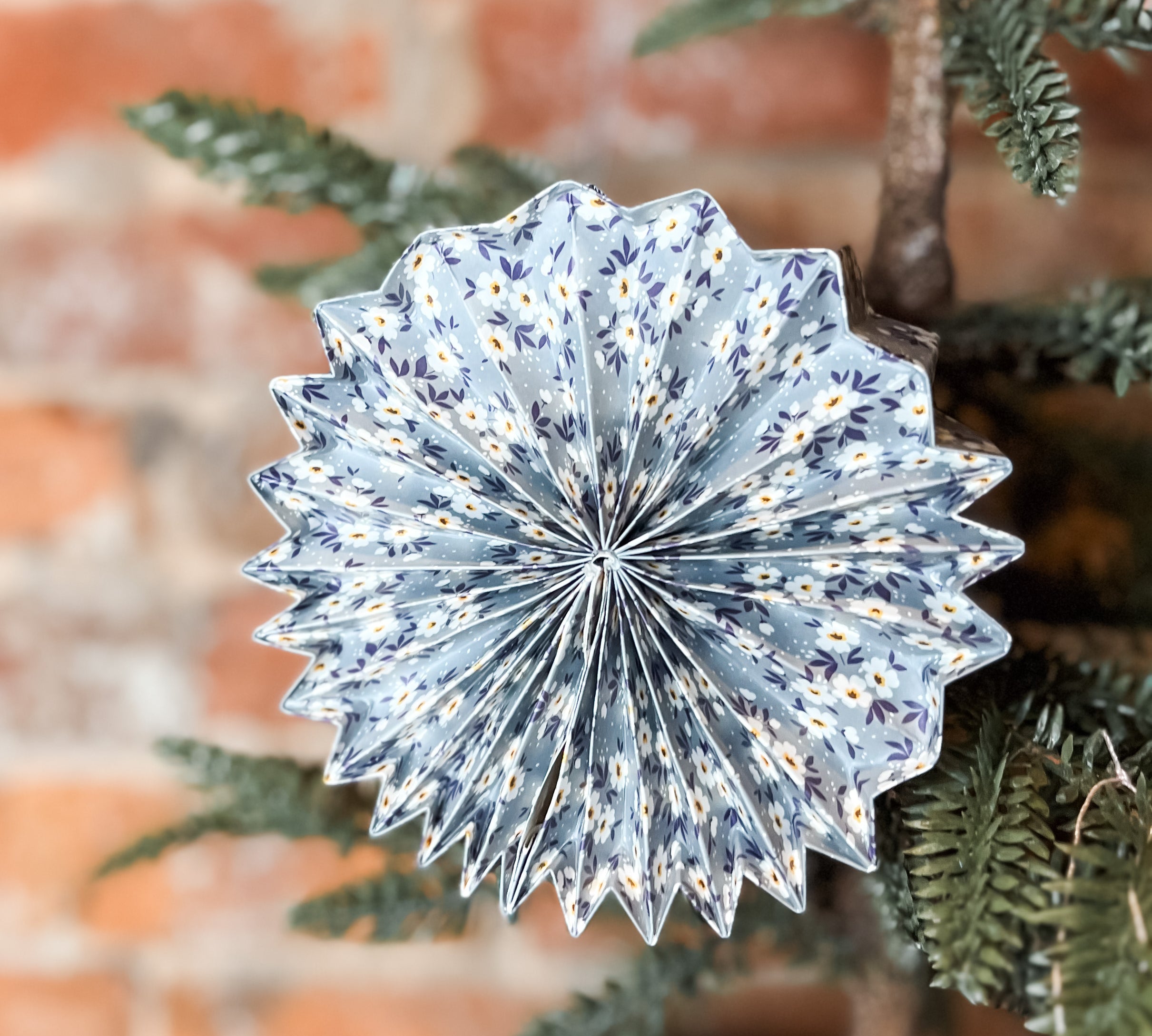 Recycled Paper Folding Pinwheel Orn w/ Chintz Pattern 5”
