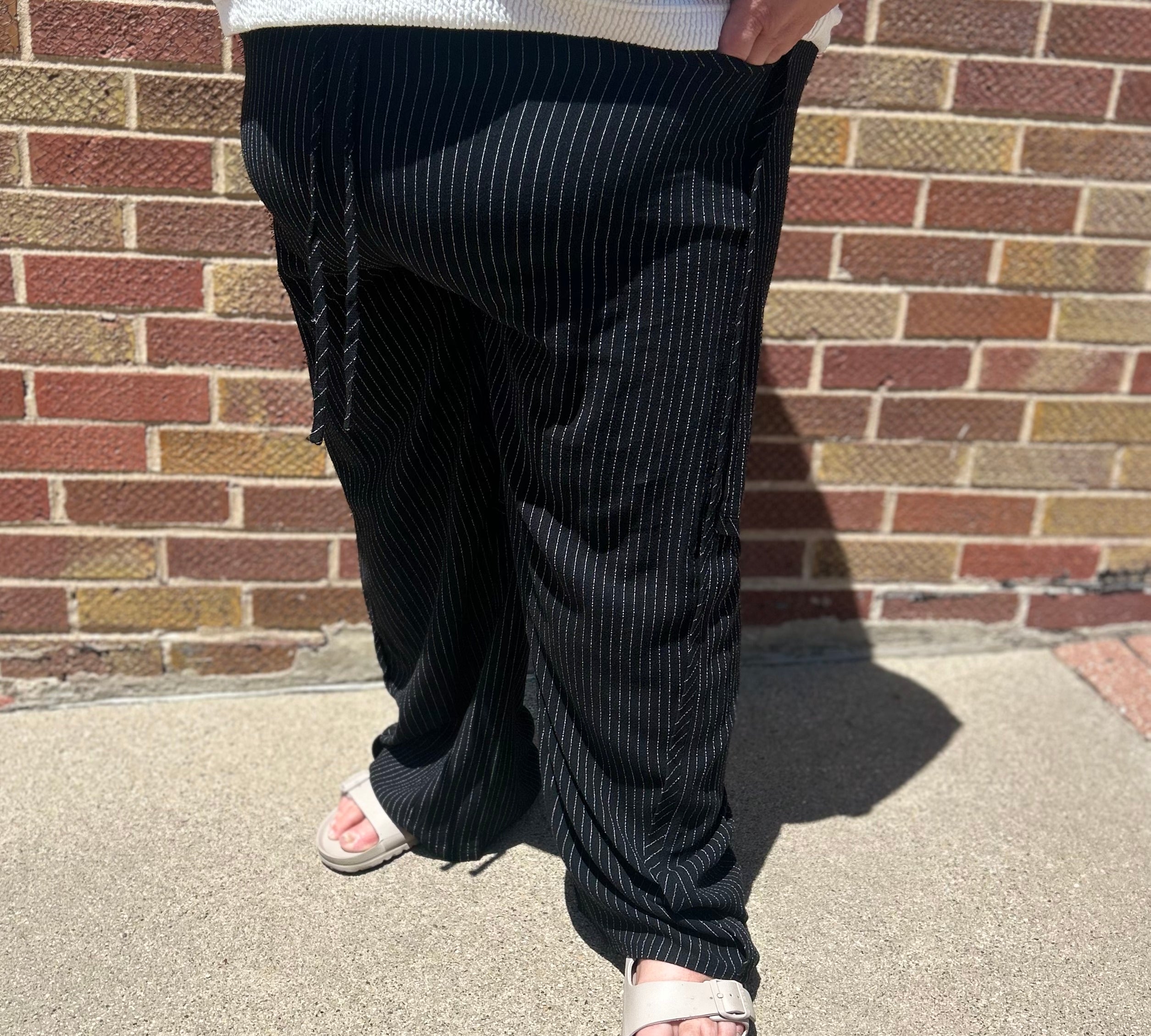 Plus Relaxed Stripe Barrel Pants w/Pockets