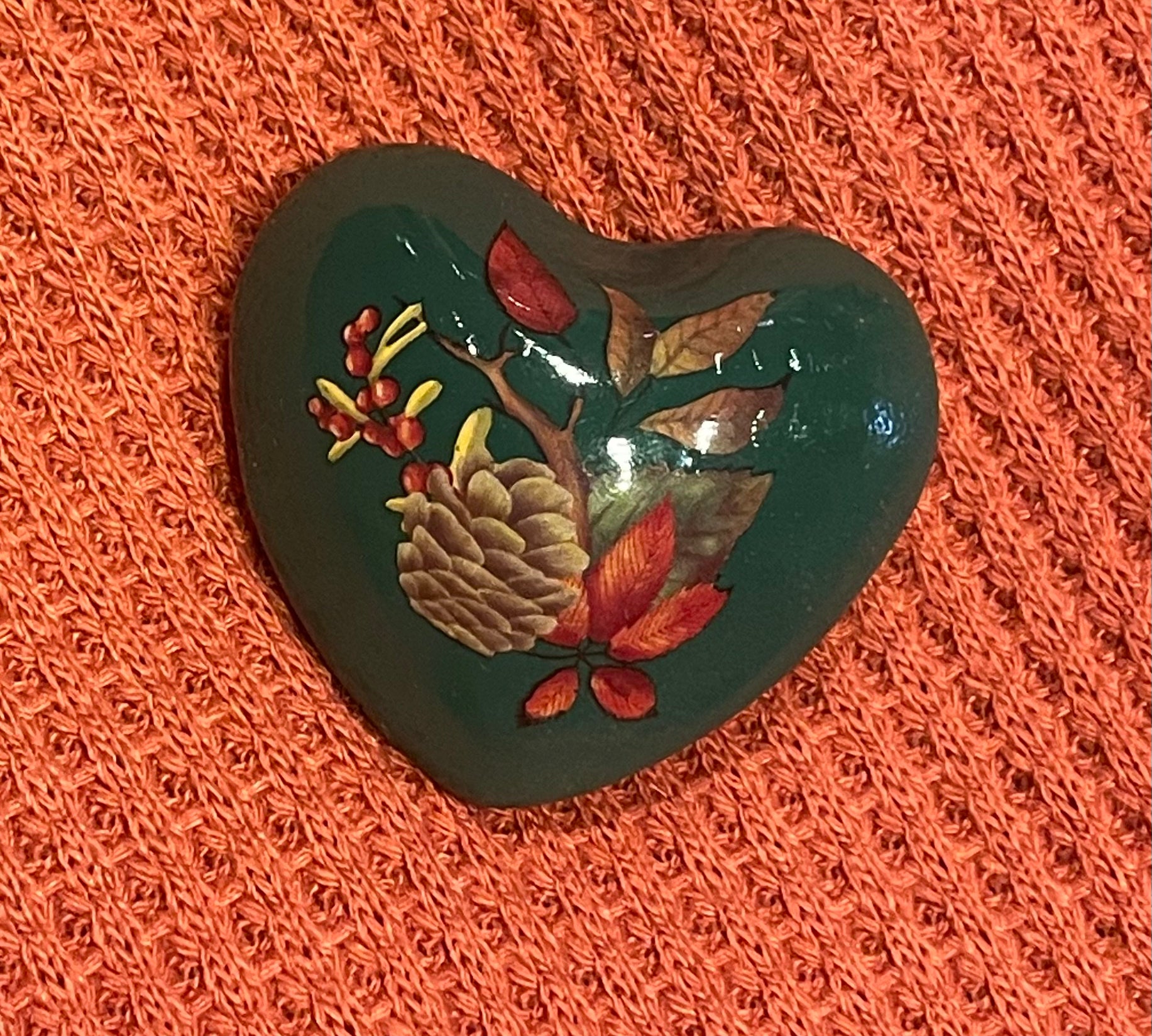 Fall Foliage Chime Heart .75”