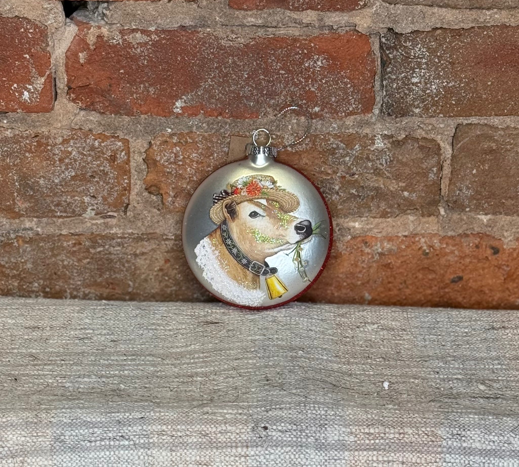 Red Rimmed Farm Animal Glass Disc Orn 4”