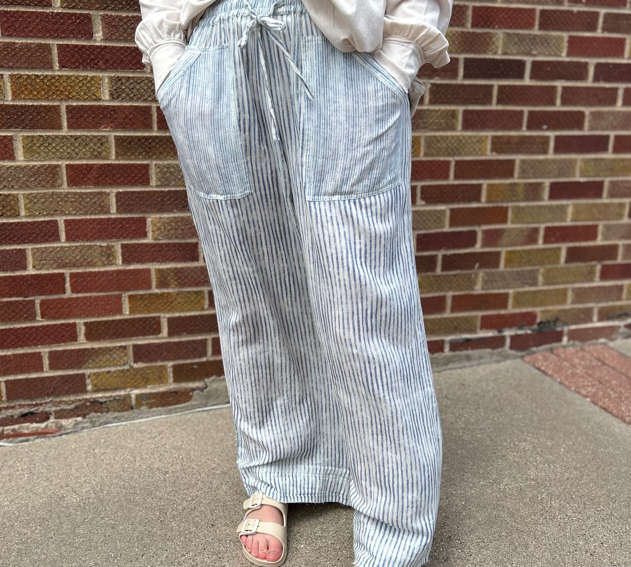 Striped Straight Fit Pants w/Pocket