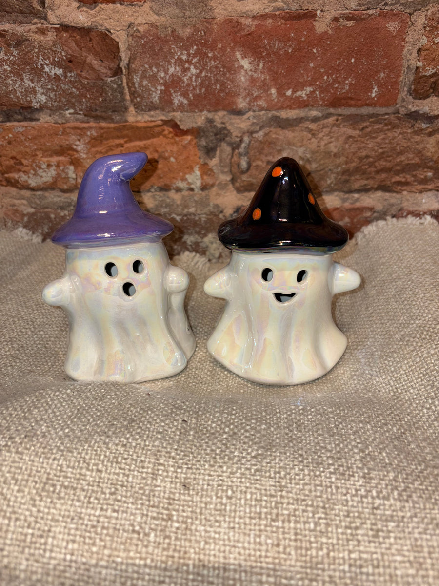 Iridescent Light Up Ghost  4"