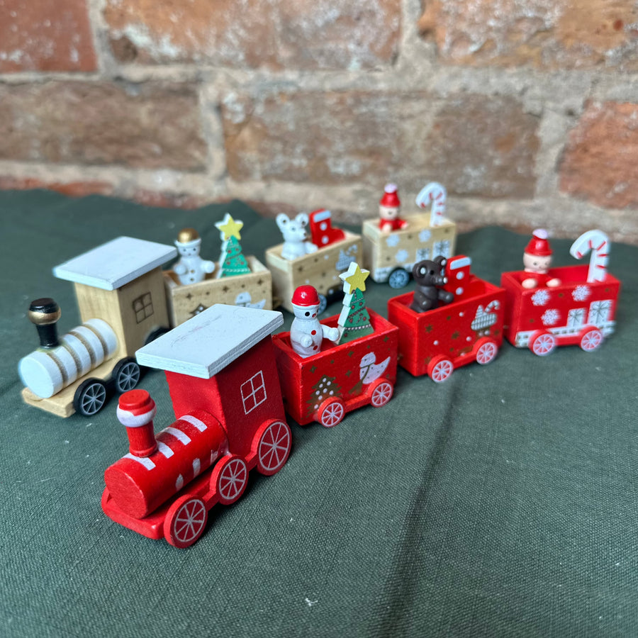 Six Piece Set Christmas Train 8.25”