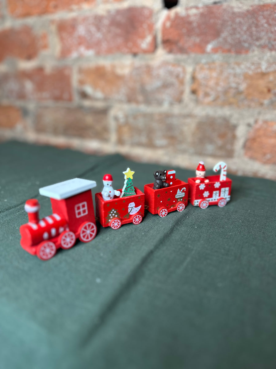 Six Piece Set Christmas Train 8.25”