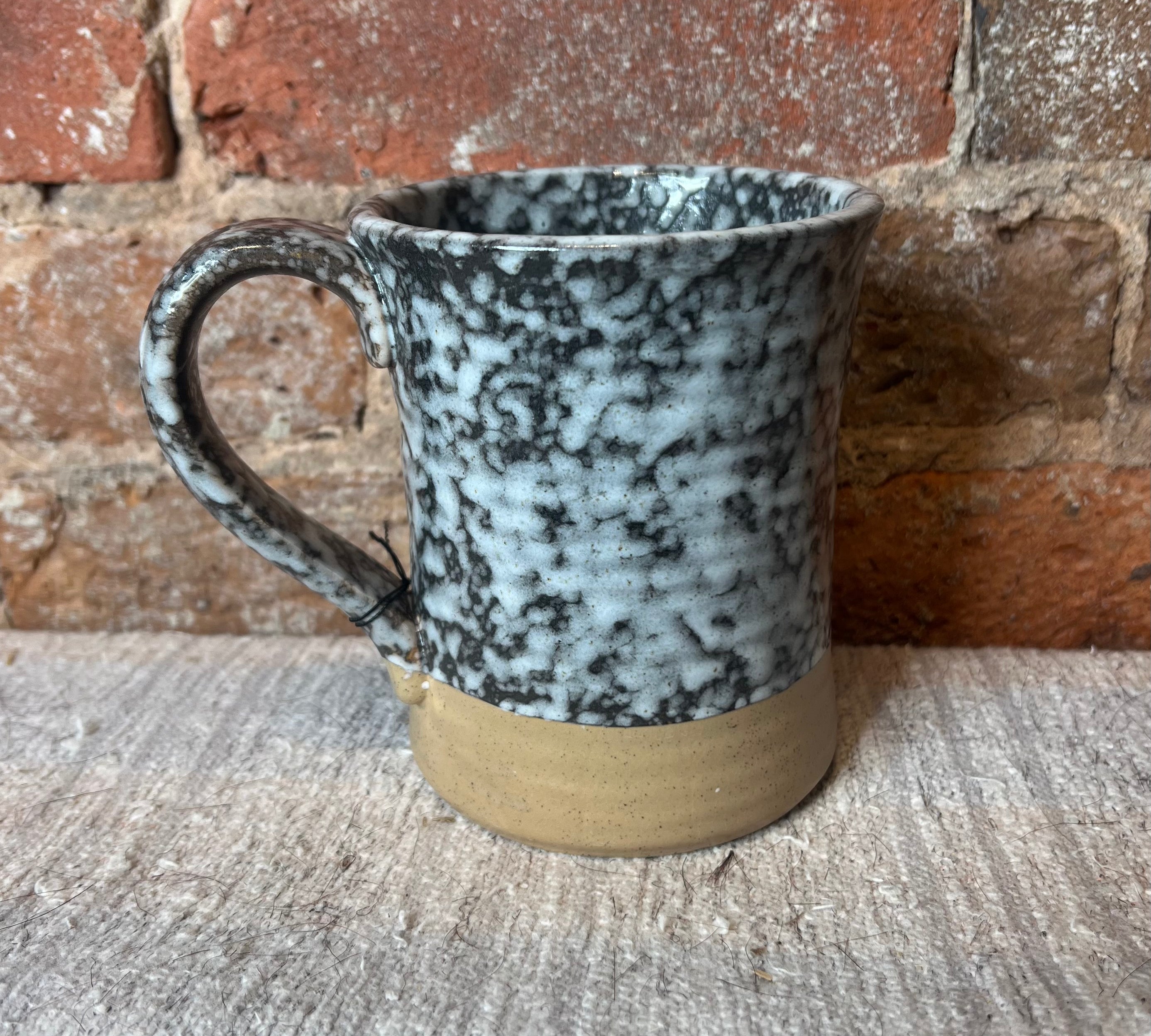 Speckled Stoneware Mug w/Glaze 4"
