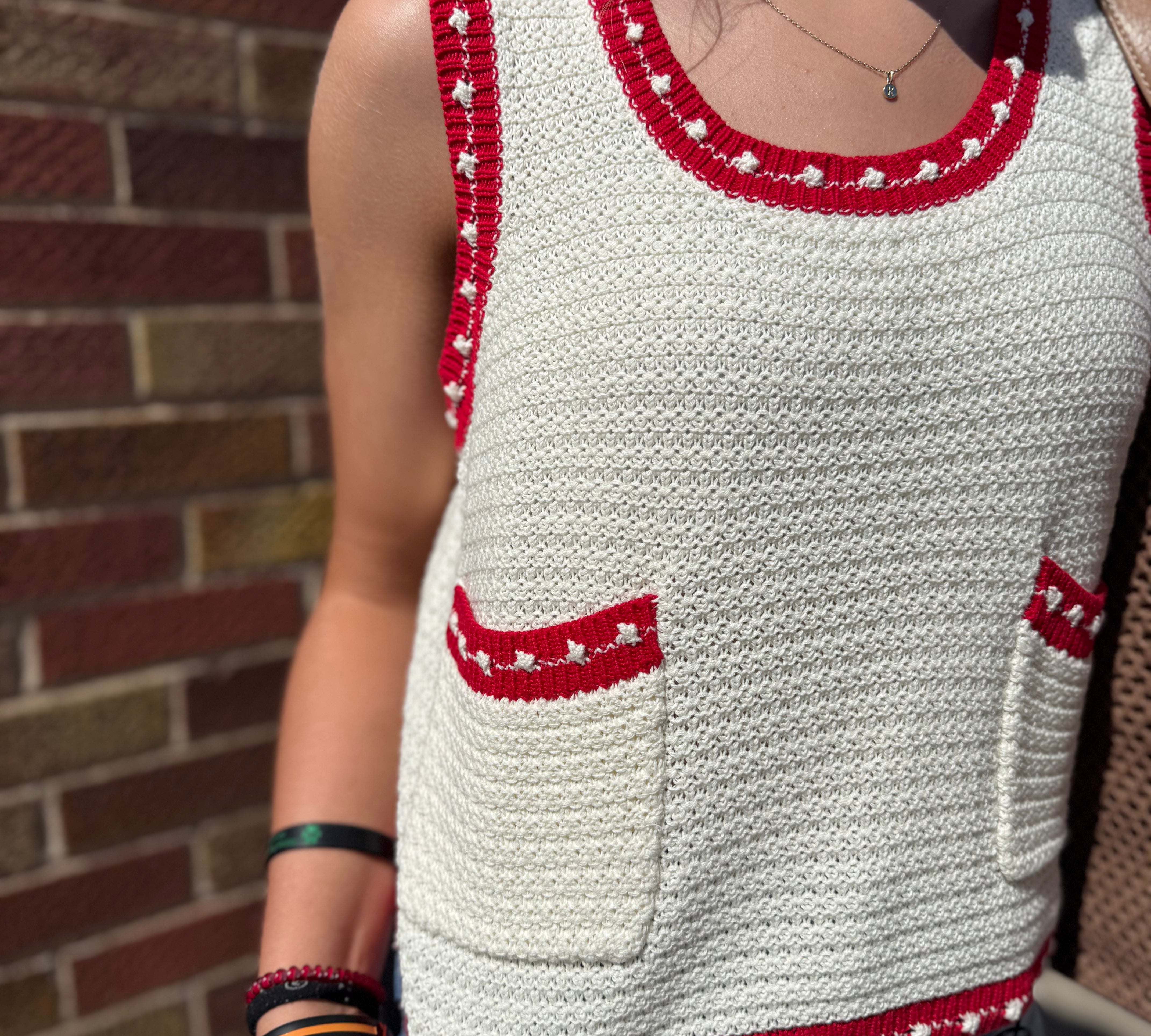 Contrast Trim Sleeveless Knit Top