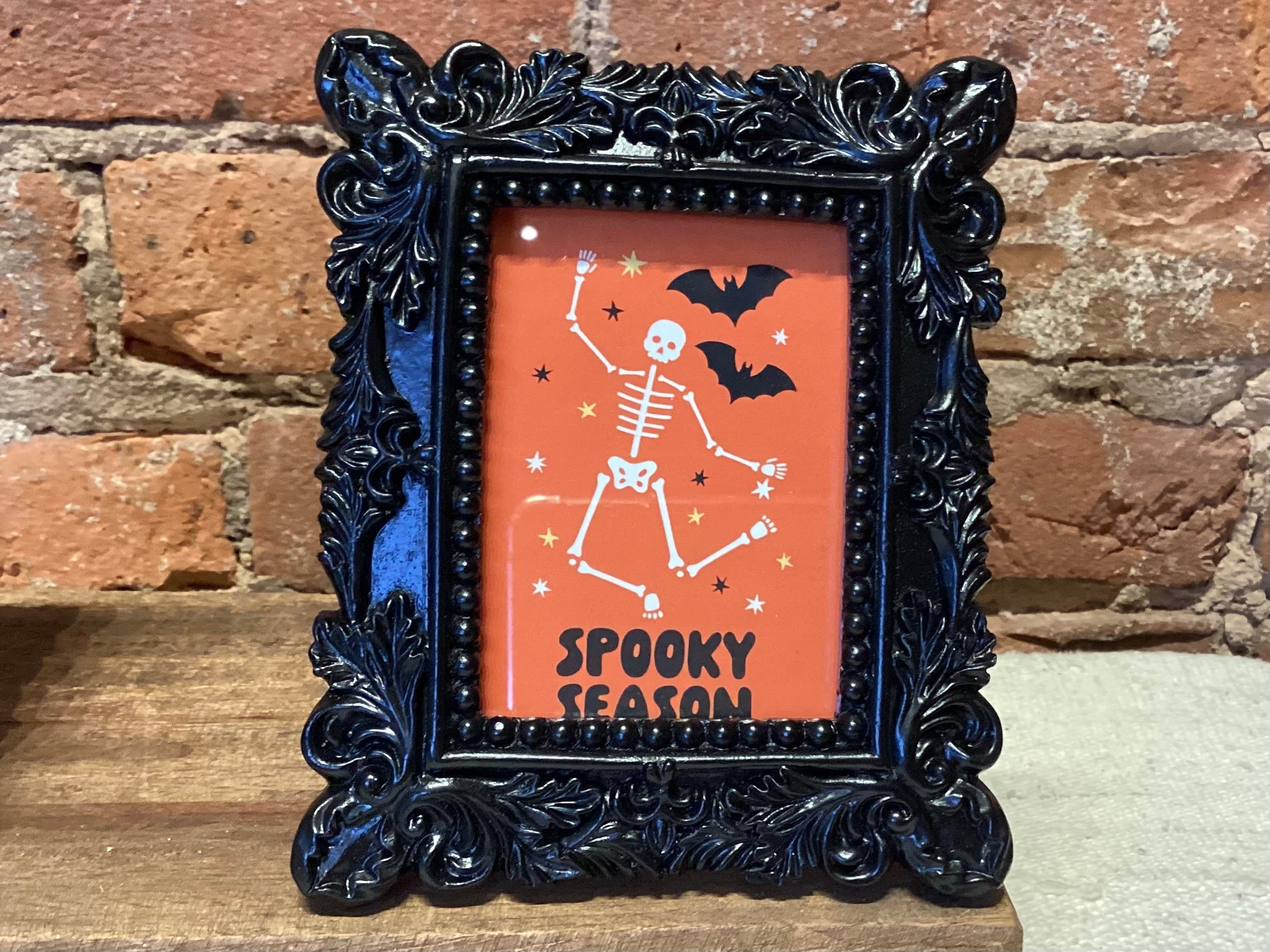 Halloween Wall Decor in Black Frame