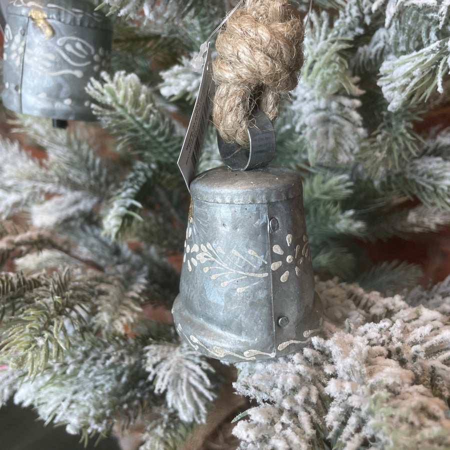 Silver Hammered Bell Orn w/ White Design