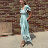 Floral Print Maxi Dress w/Flutter Sleeve