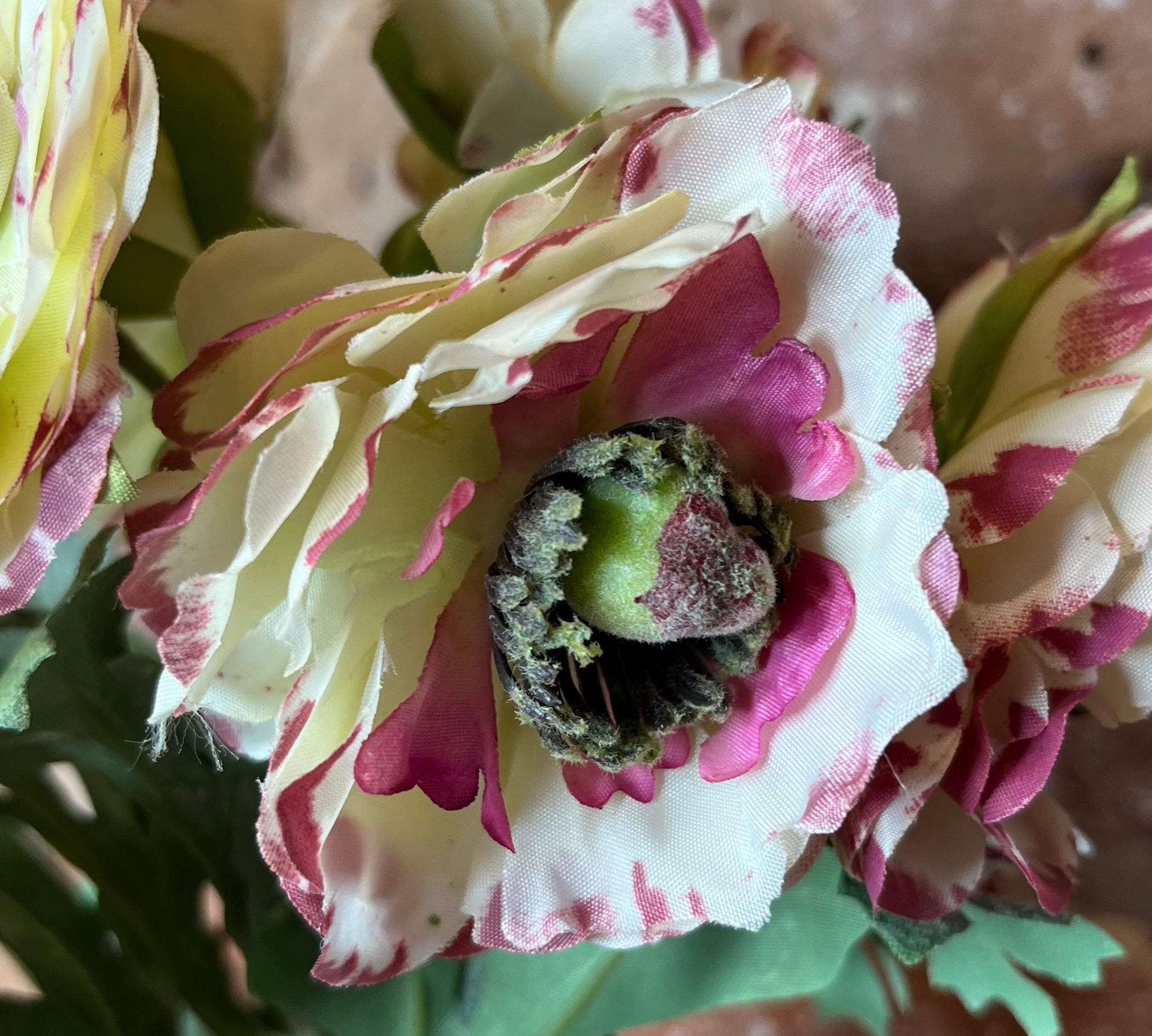 White Ranunculus Bundle w/ Flocked Stem 12"