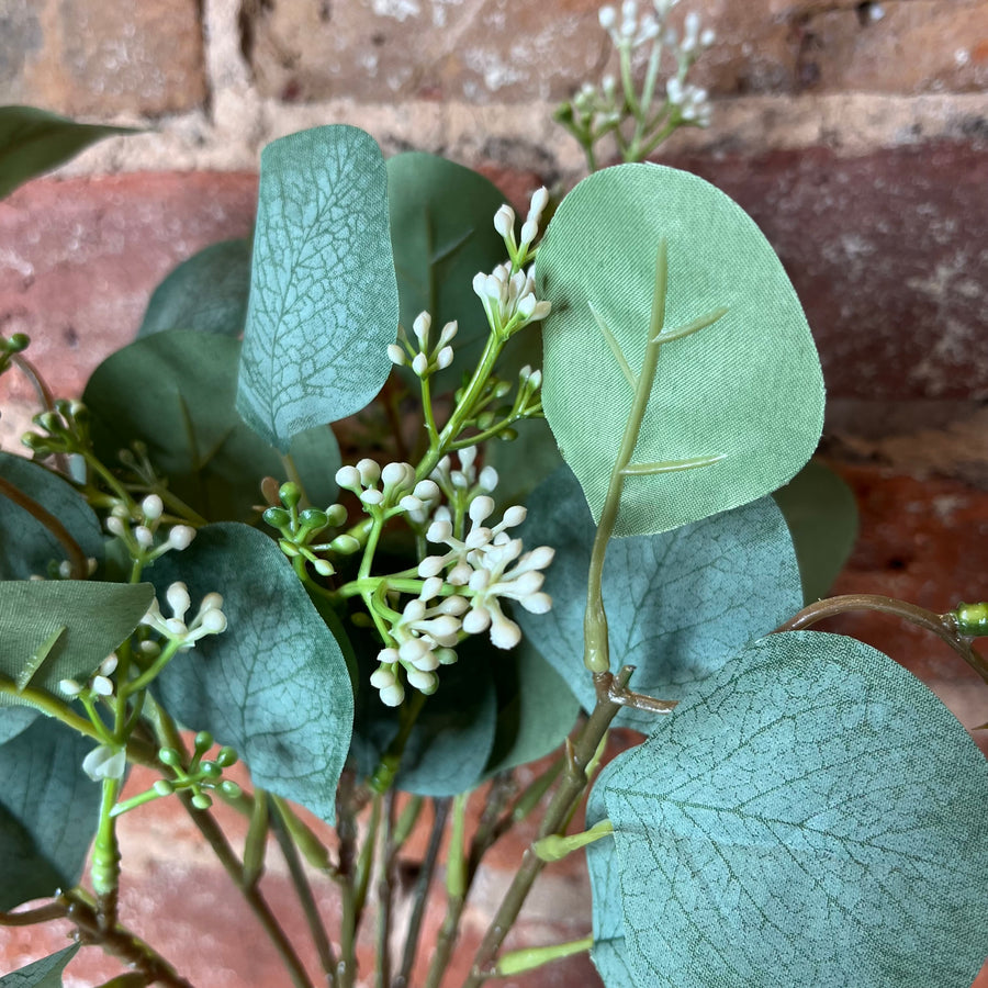 Sage/Cream Eucalyptus & Seed Bundle 15.75"