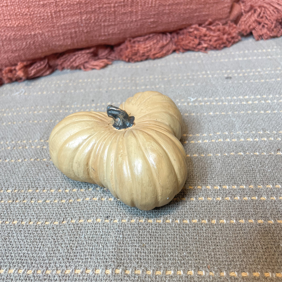 Goldenrod Resin Pumpkin 4”