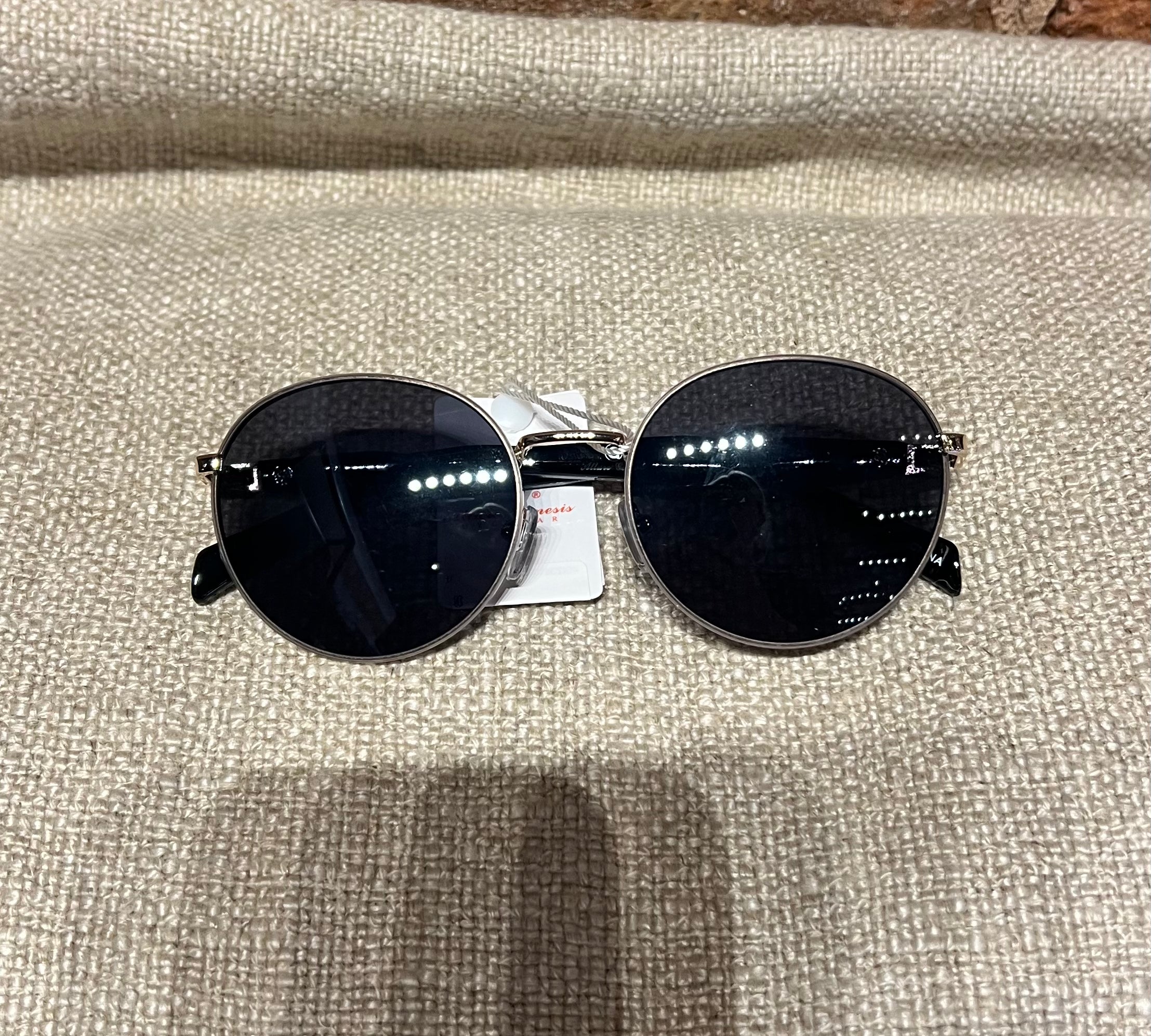 Round Lens Two Tone Sunglasses