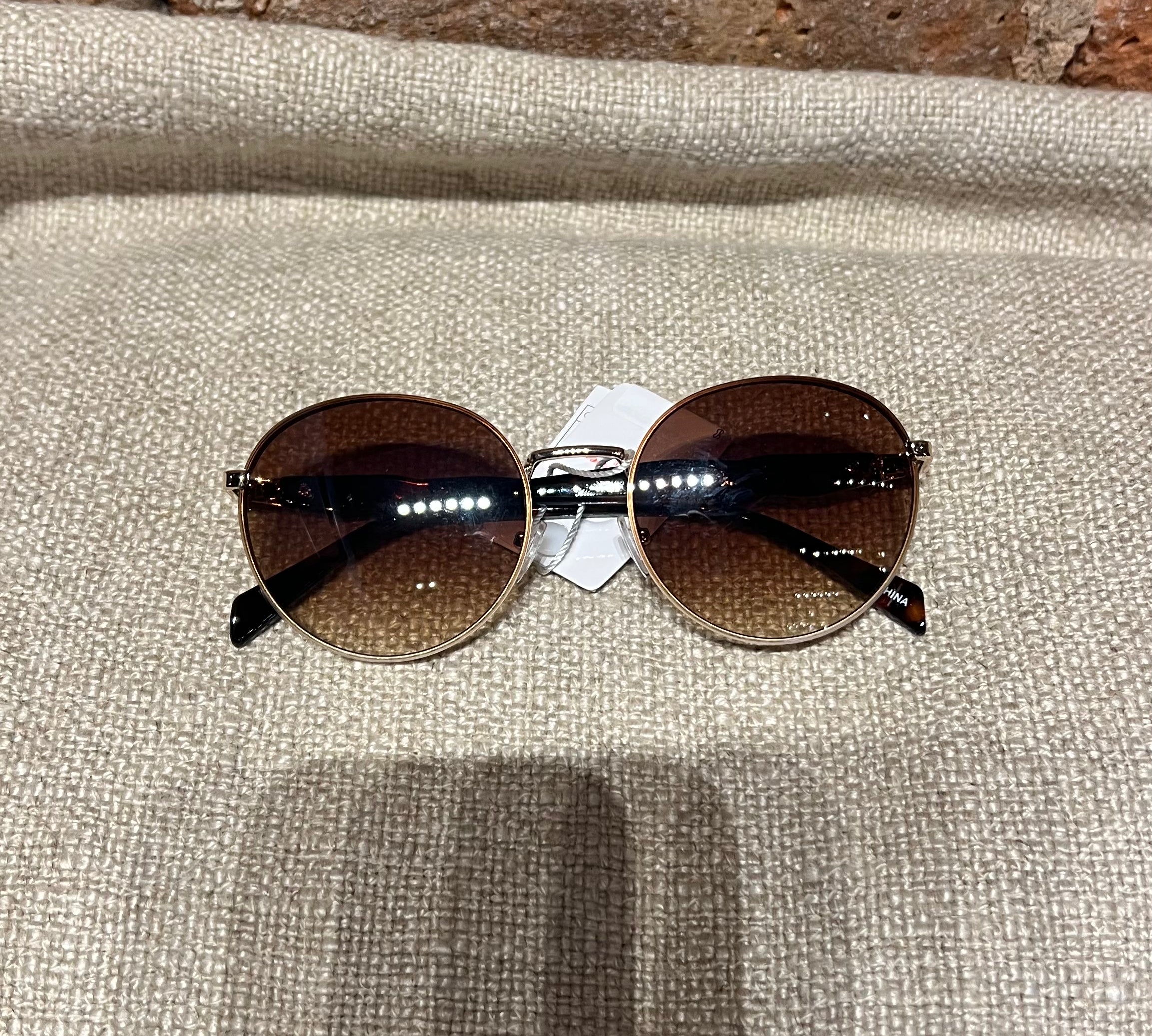 Round Lens Two Tone Sunglasses