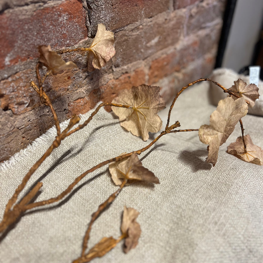 Autumn Geranium Leaf Vine 42"