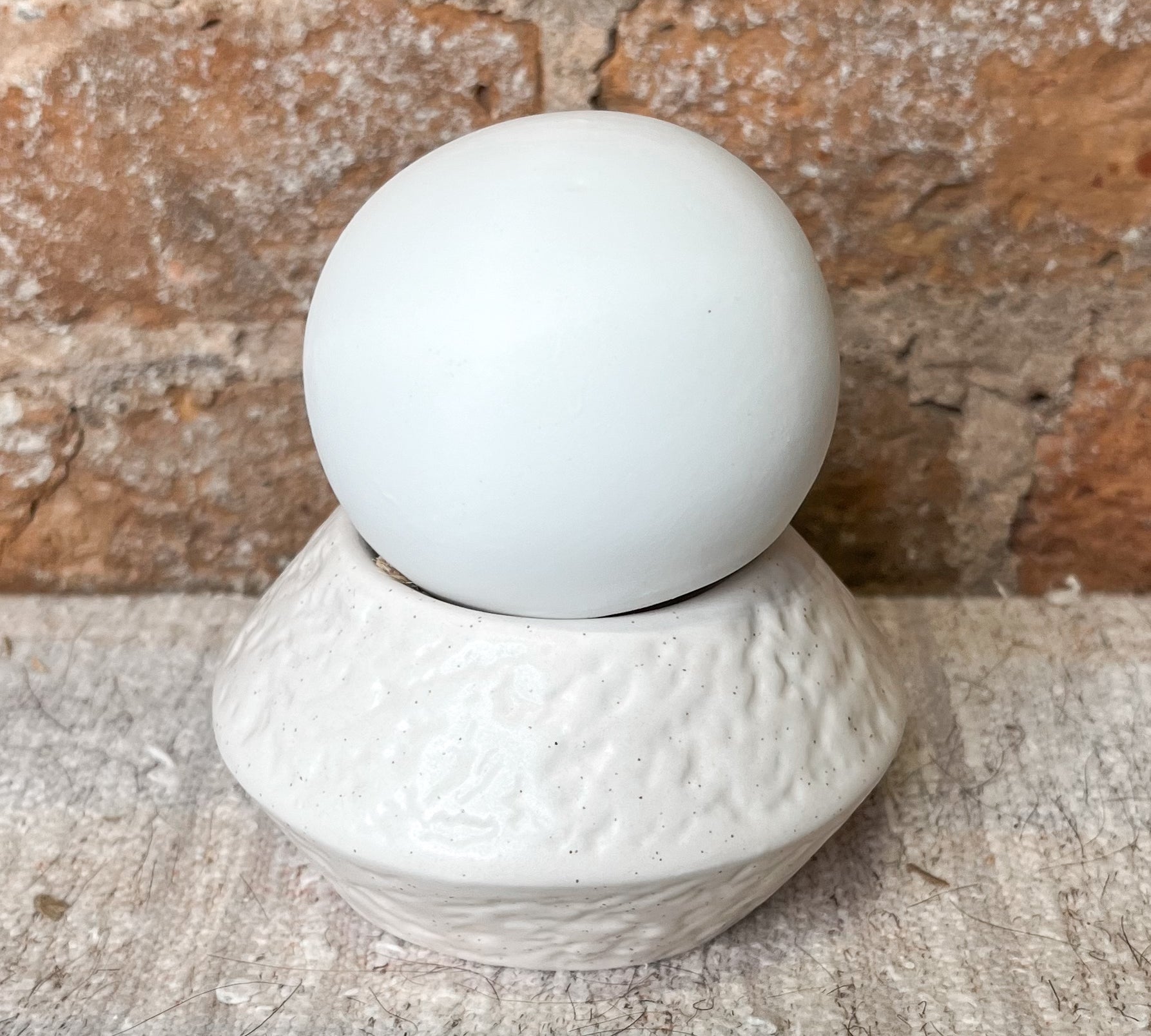 Stoneware LED Light w/Stand 4.25"