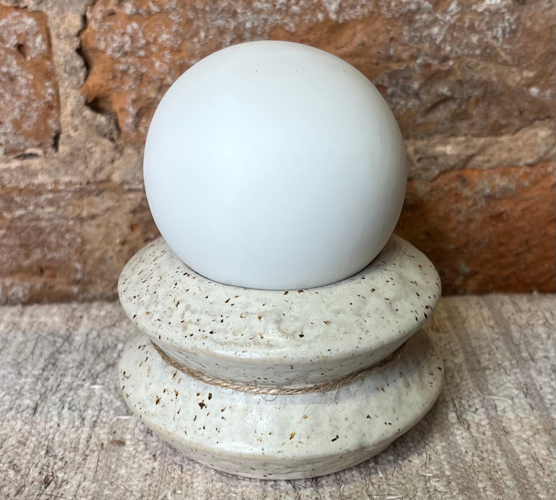 Stoneware LED Light w/Stand 4.25"