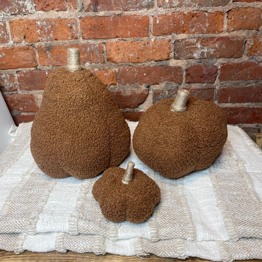 Plush Boucle Brown Pumpkin w/ Jute Stem