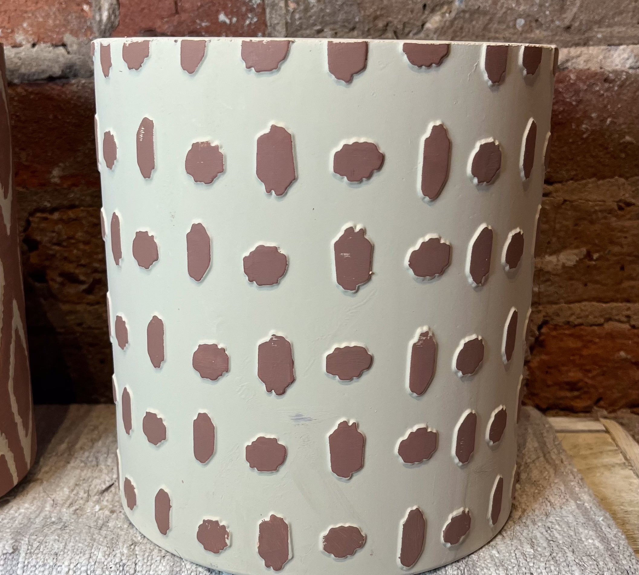 Cream/Terracotta Patterned Container 7.5"