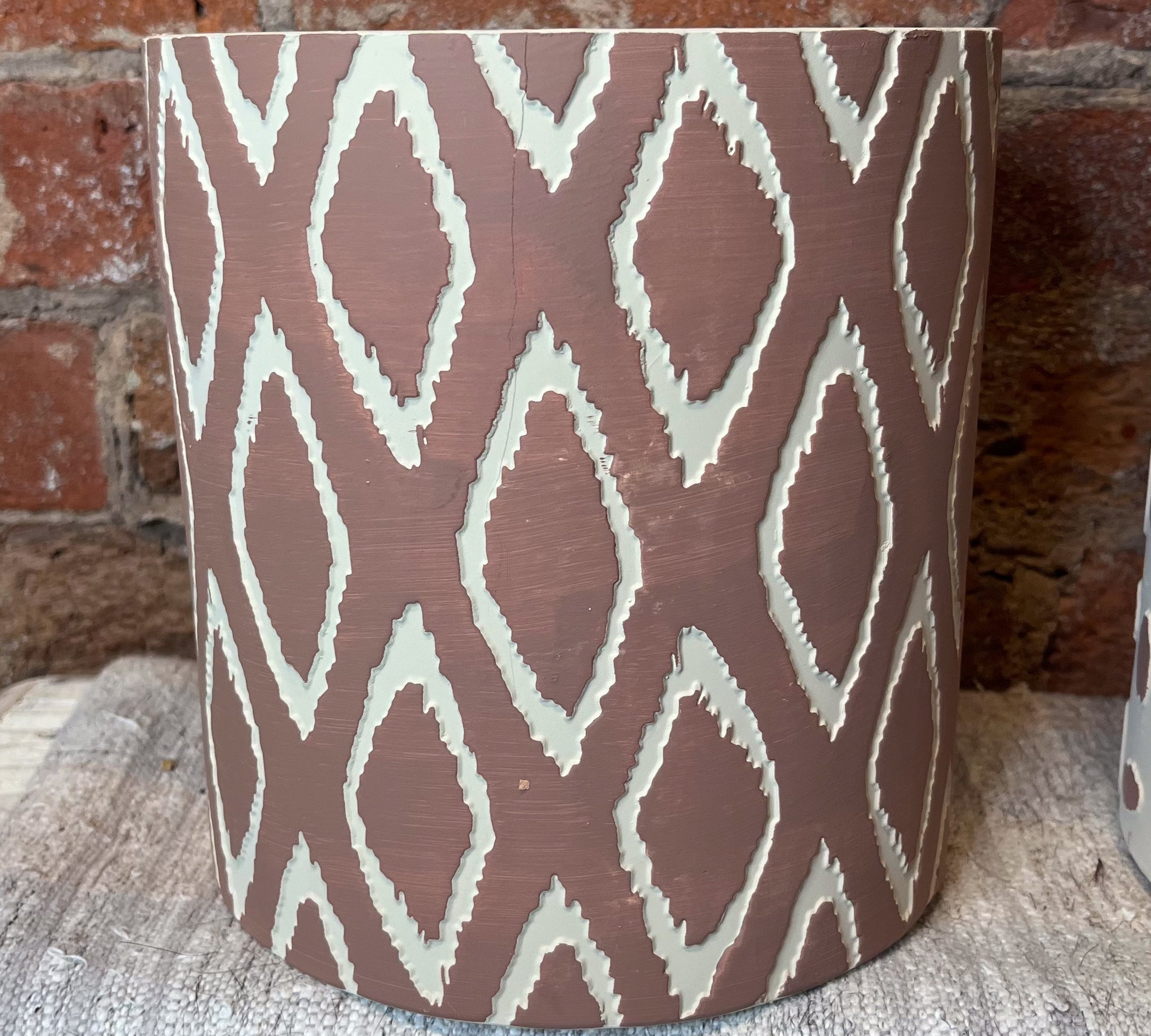 Cream/Terracotta Patterned Container 7.5"