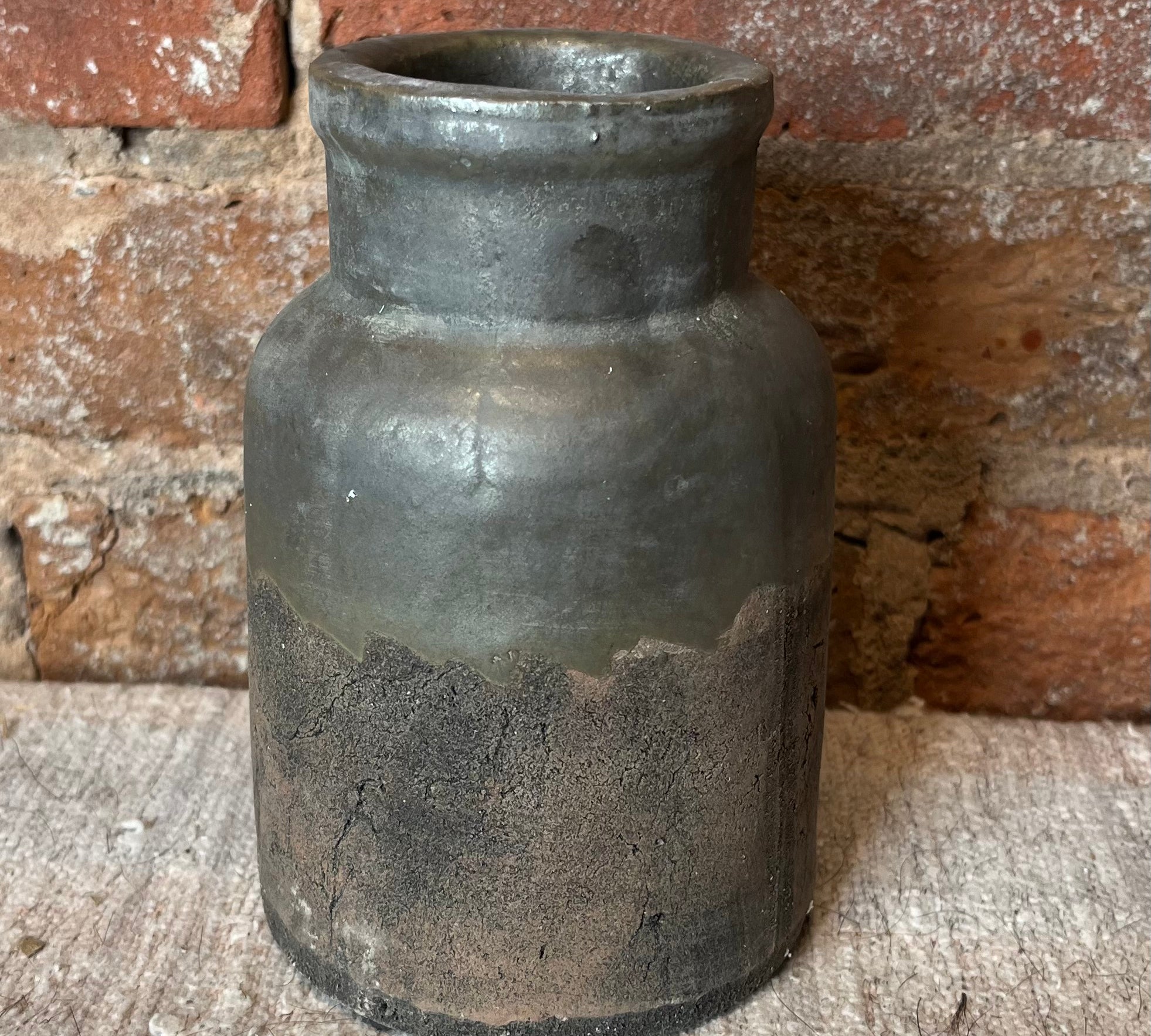 Ceramic Pot w/ Gray Glazed Top