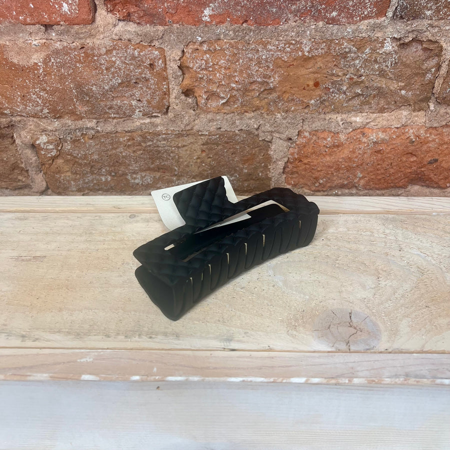 Textured Matte Jumbo Hair Claw